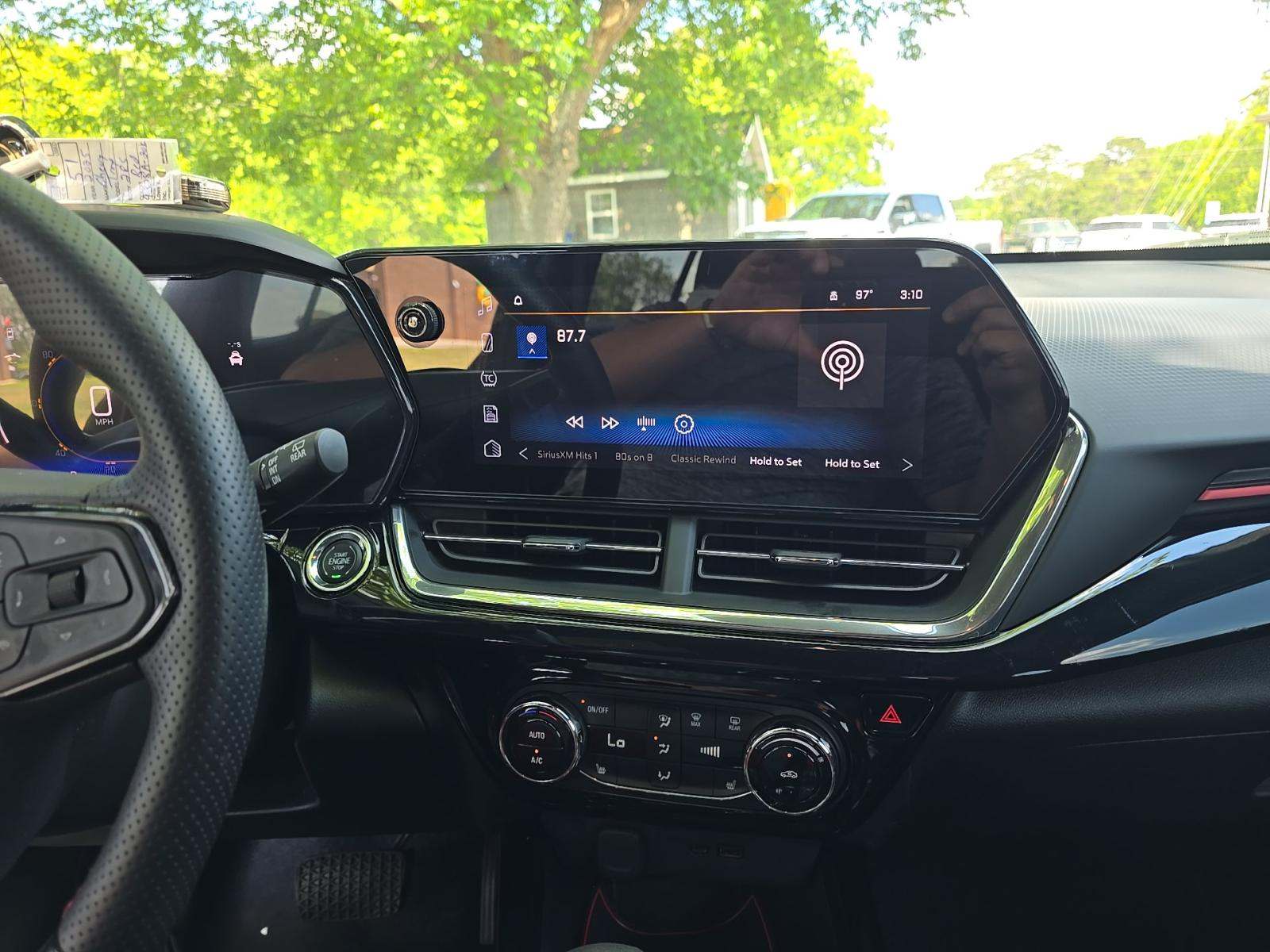 CHEVROLET TRAX - 10