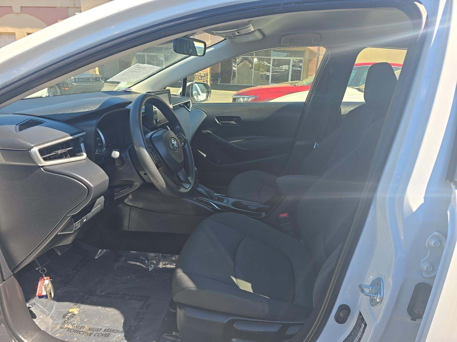 2022 Toyota Corolla LE FWD