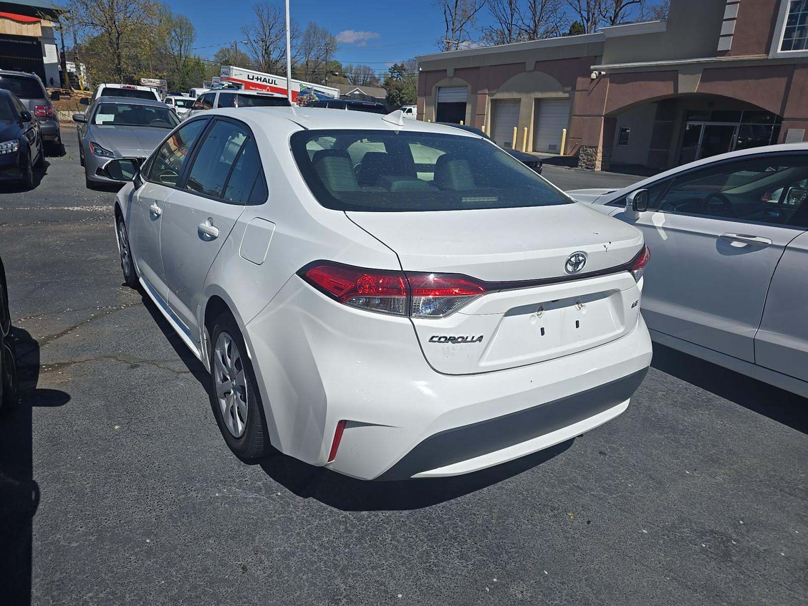 2022 Toyota Corolla LE FWD