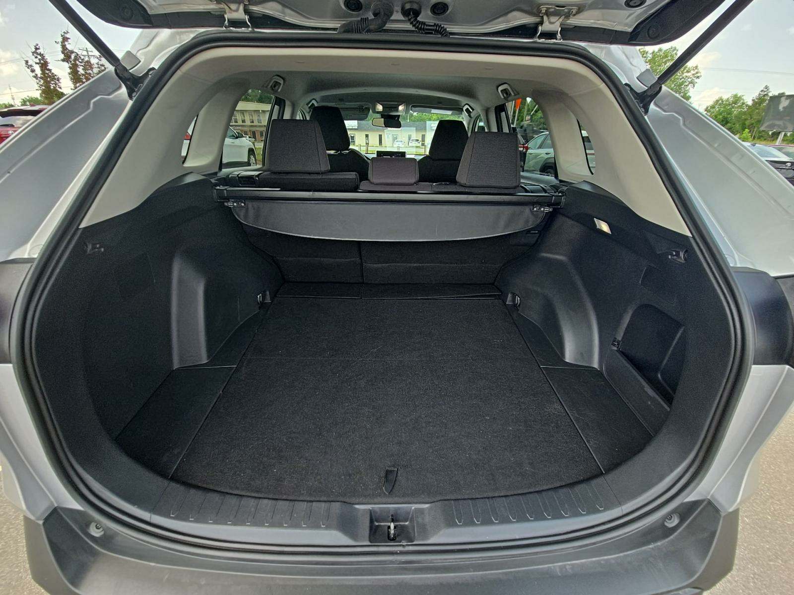 2023 Toyota RAV4 LE FWD