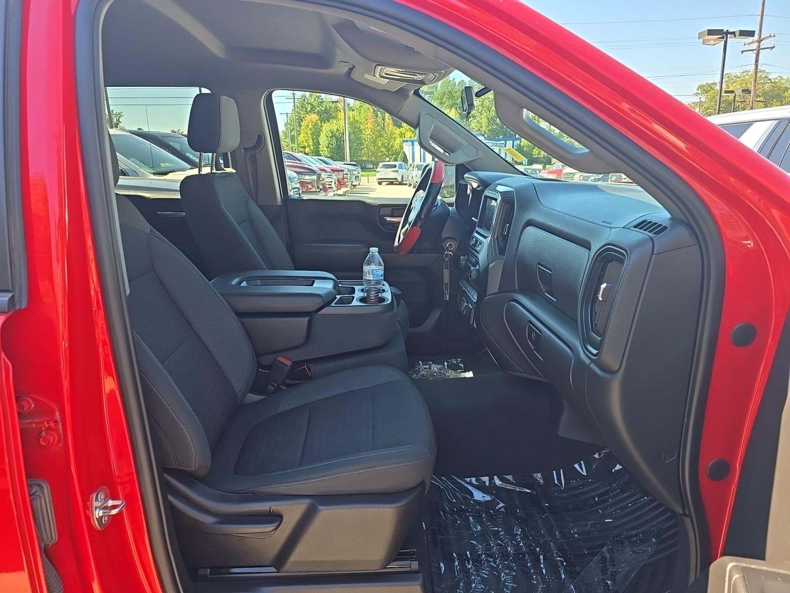 2022 Chevrolet Silverado 1500 Custom Trail Boss AWD