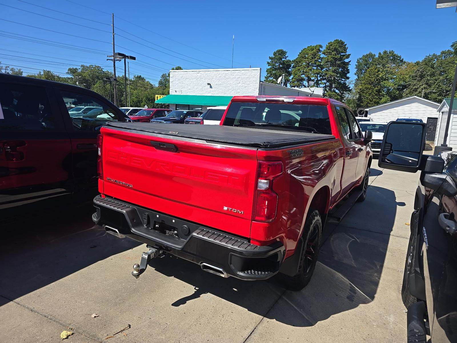 2022 Chevrolet Silverado 1500 Custom Trail Boss AWD
