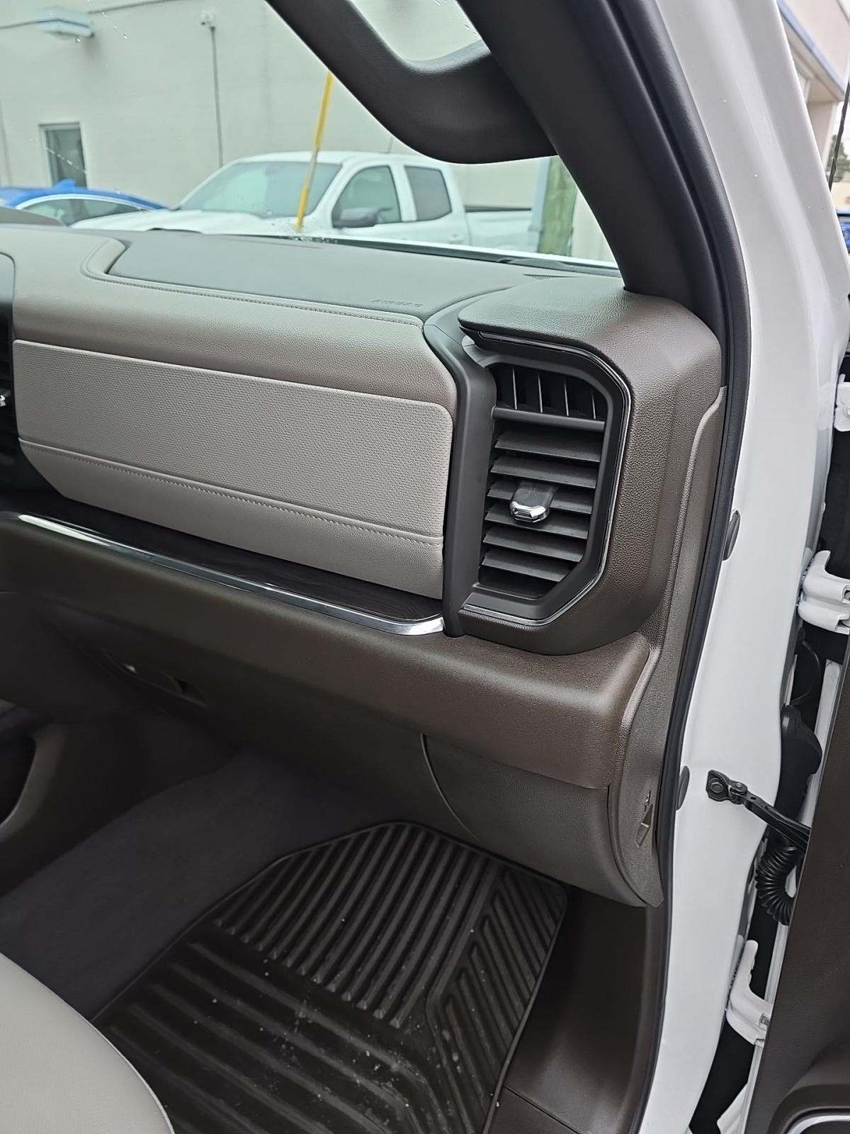 2024 Chevrolet Silverado 1500 LTZ AWD