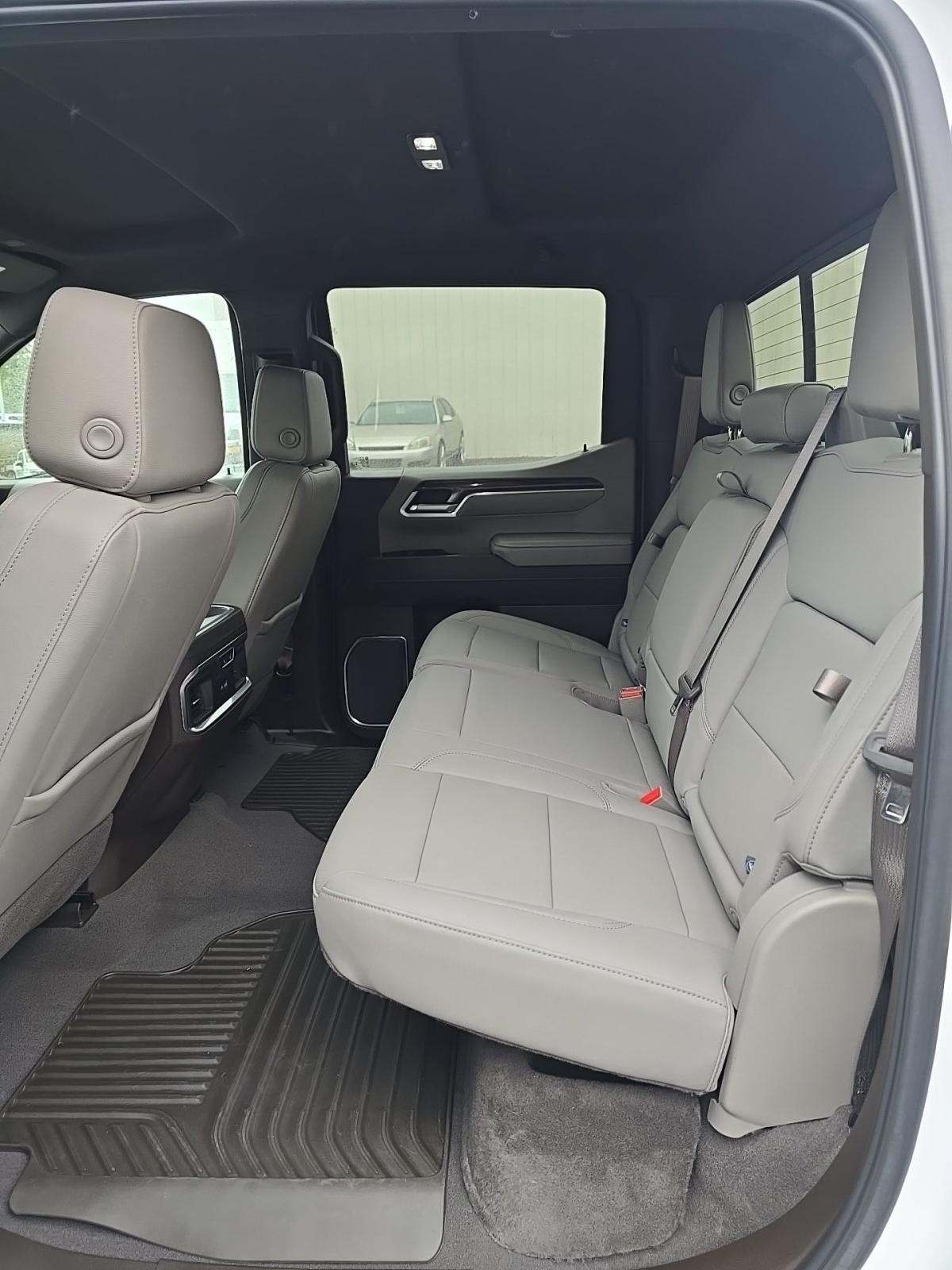 2024 Chevrolet Silverado 1500 LTZ AWD