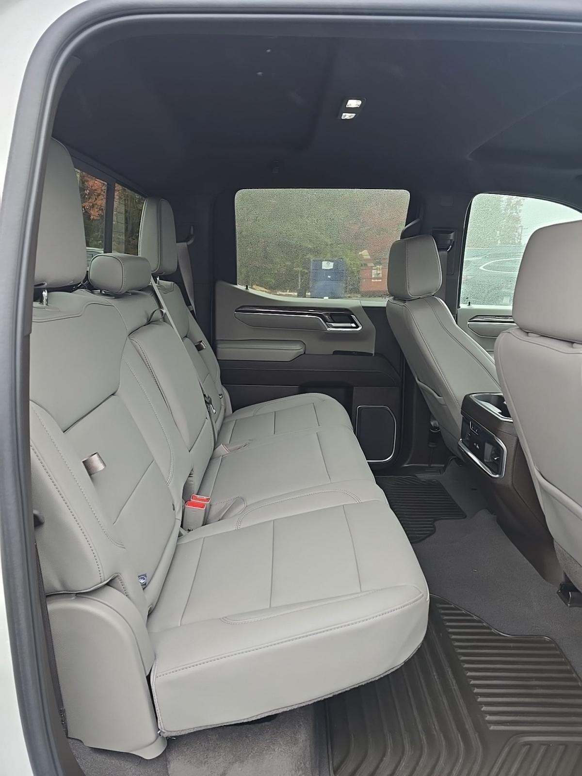 2024 Chevrolet Silverado 1500 LTZ AWD