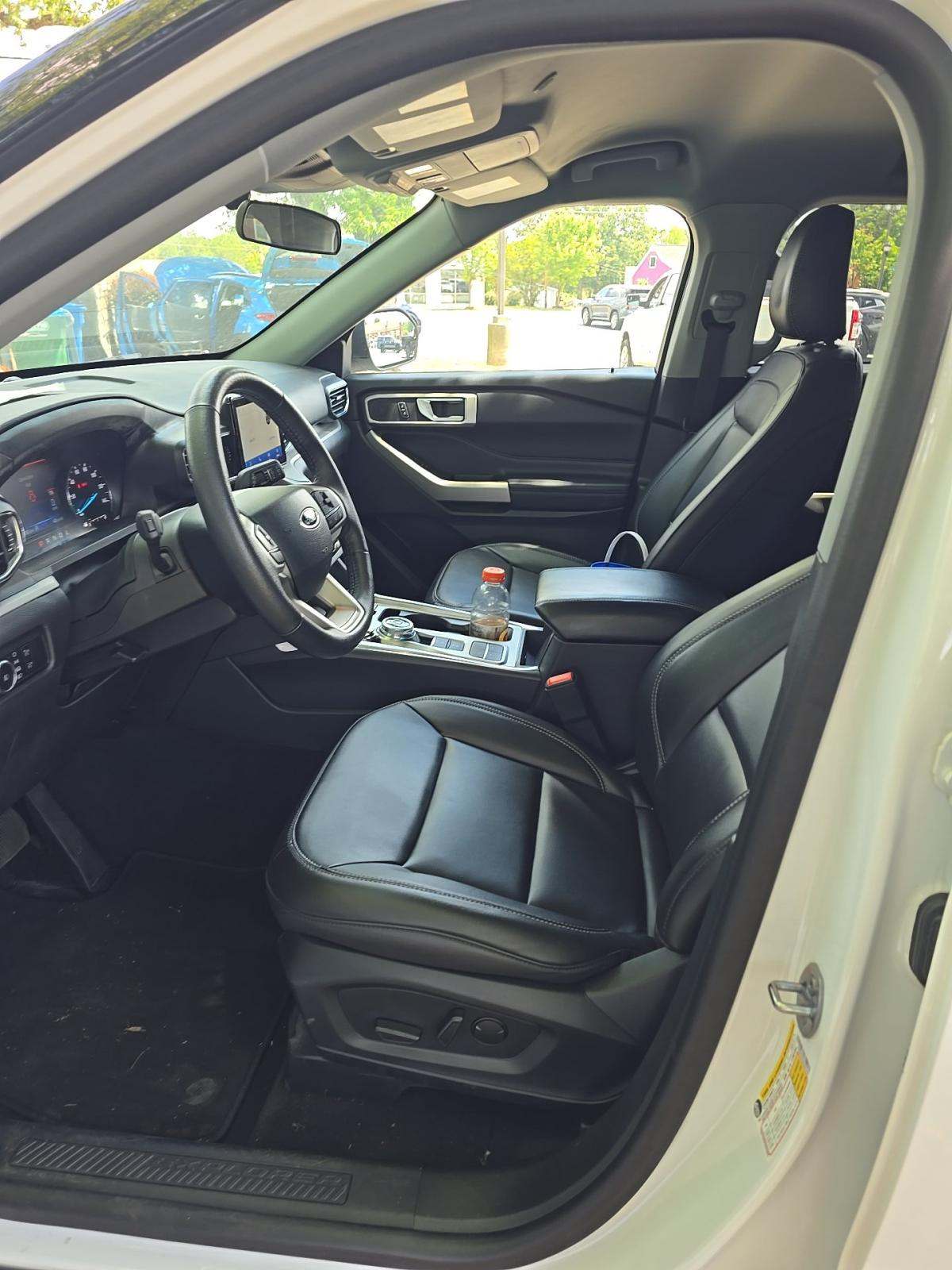 FORD EXPLORER - 6