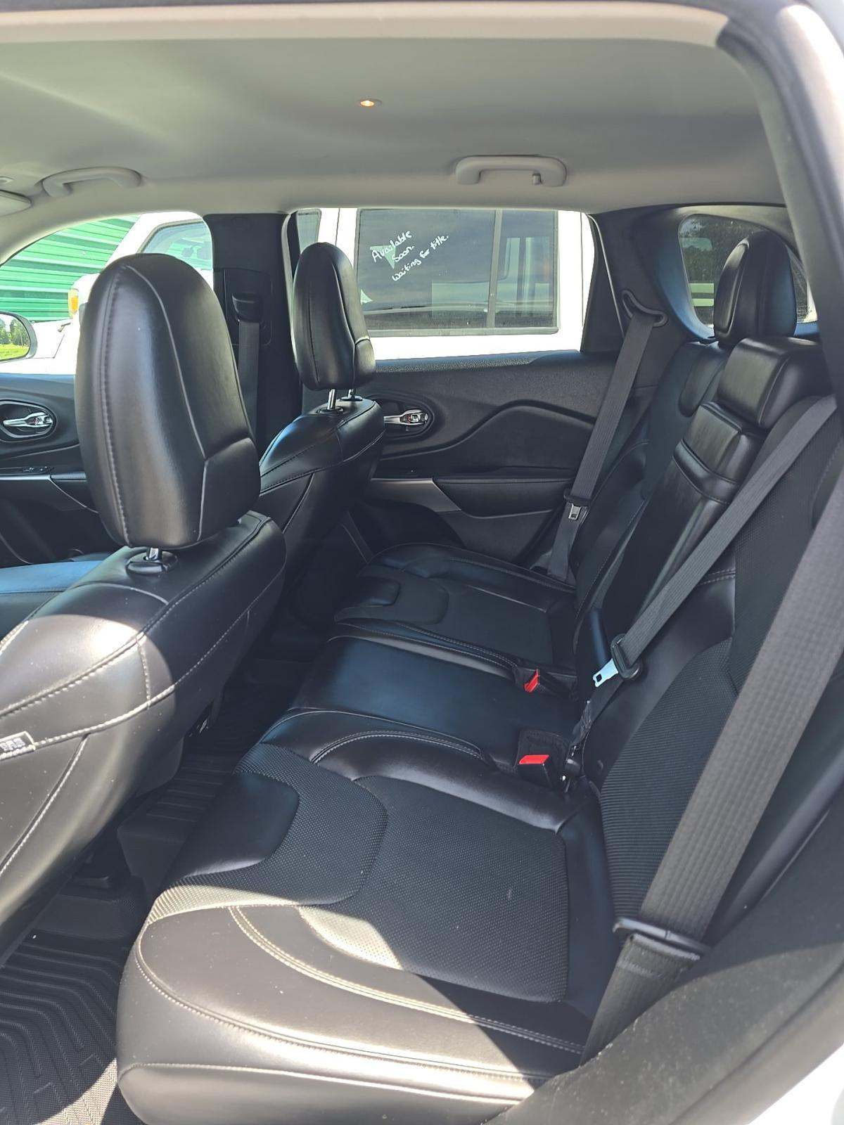 2019 Jeep Cherokee Limited AWD