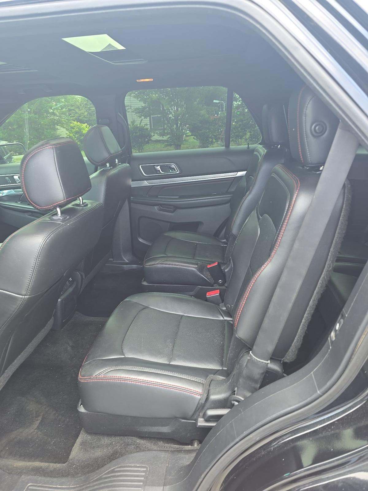 FORD EXPLORER - 9