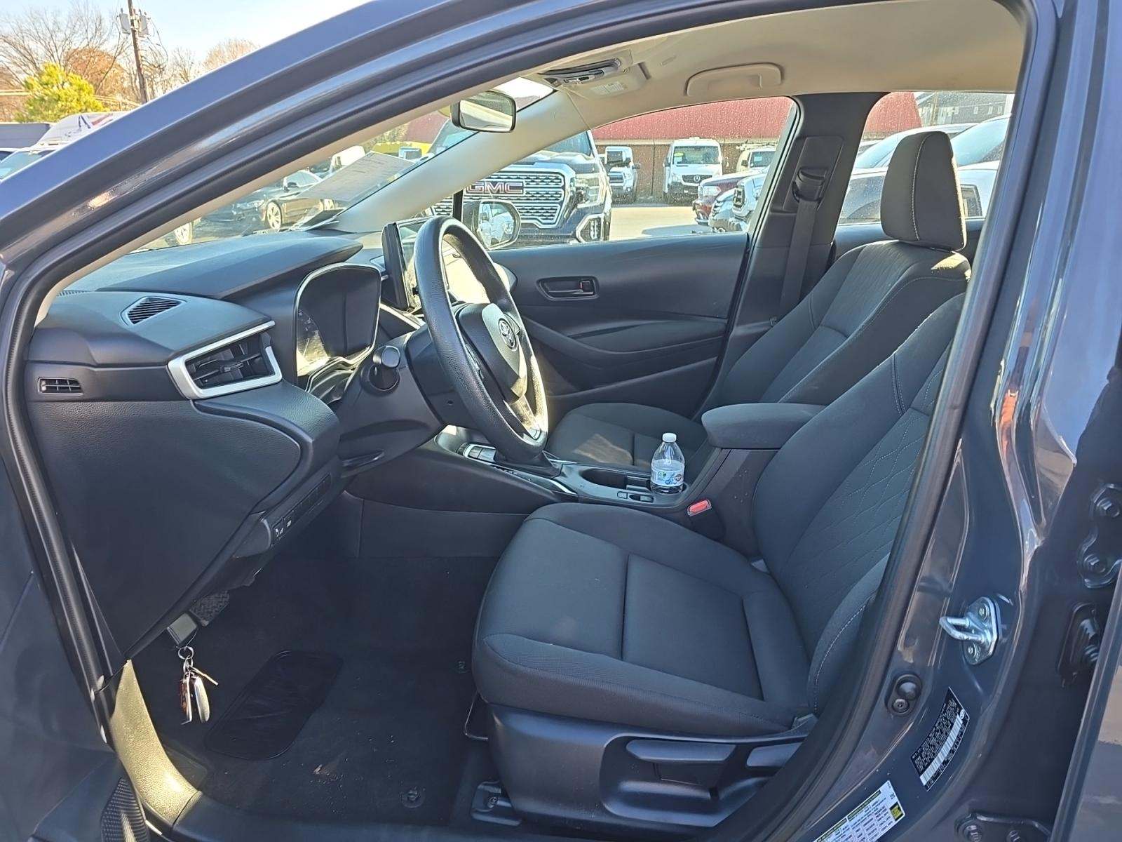 2025 Toyota Corolla LE FWD