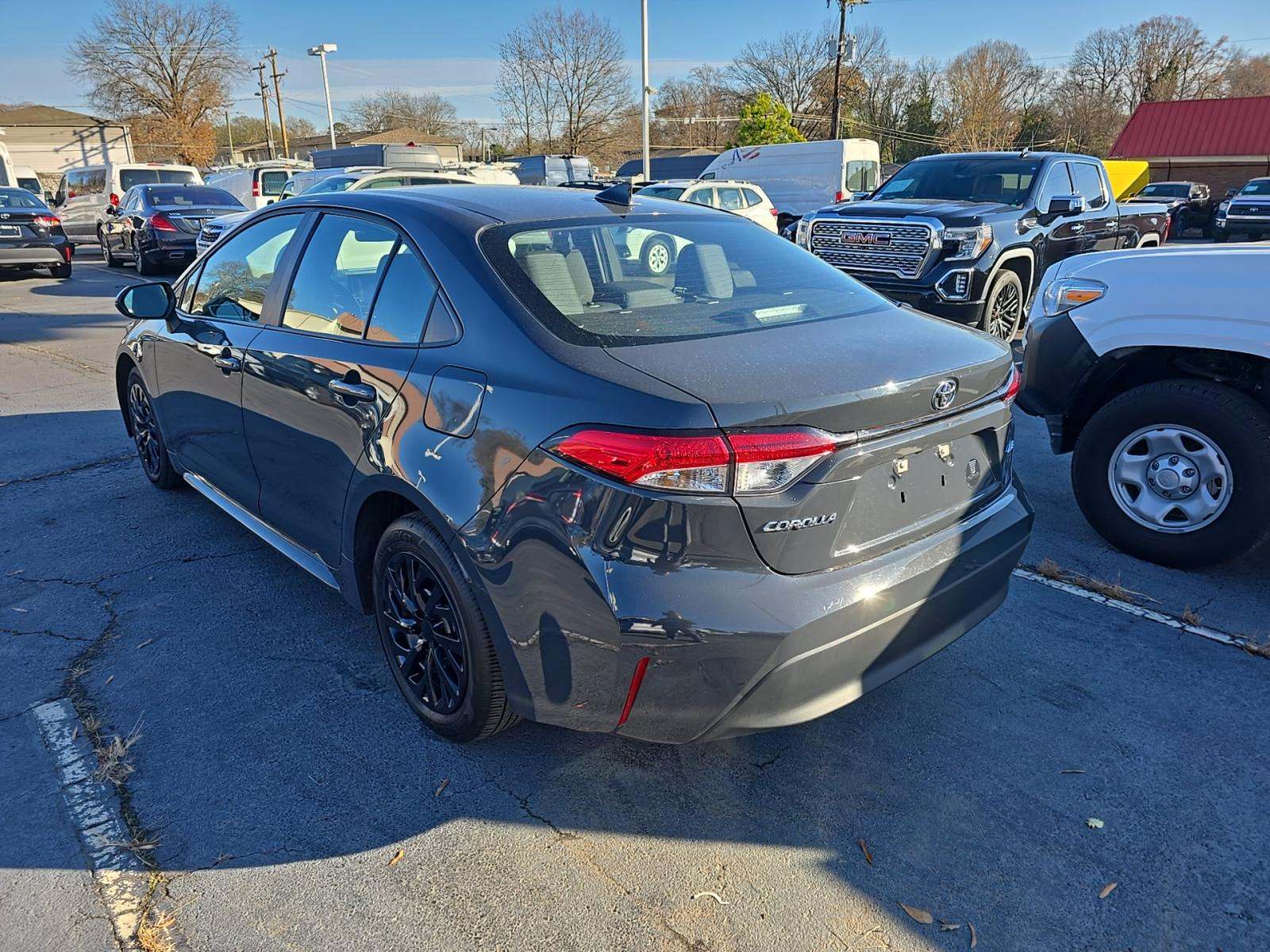 2025 Toyota Corolla LE FWD