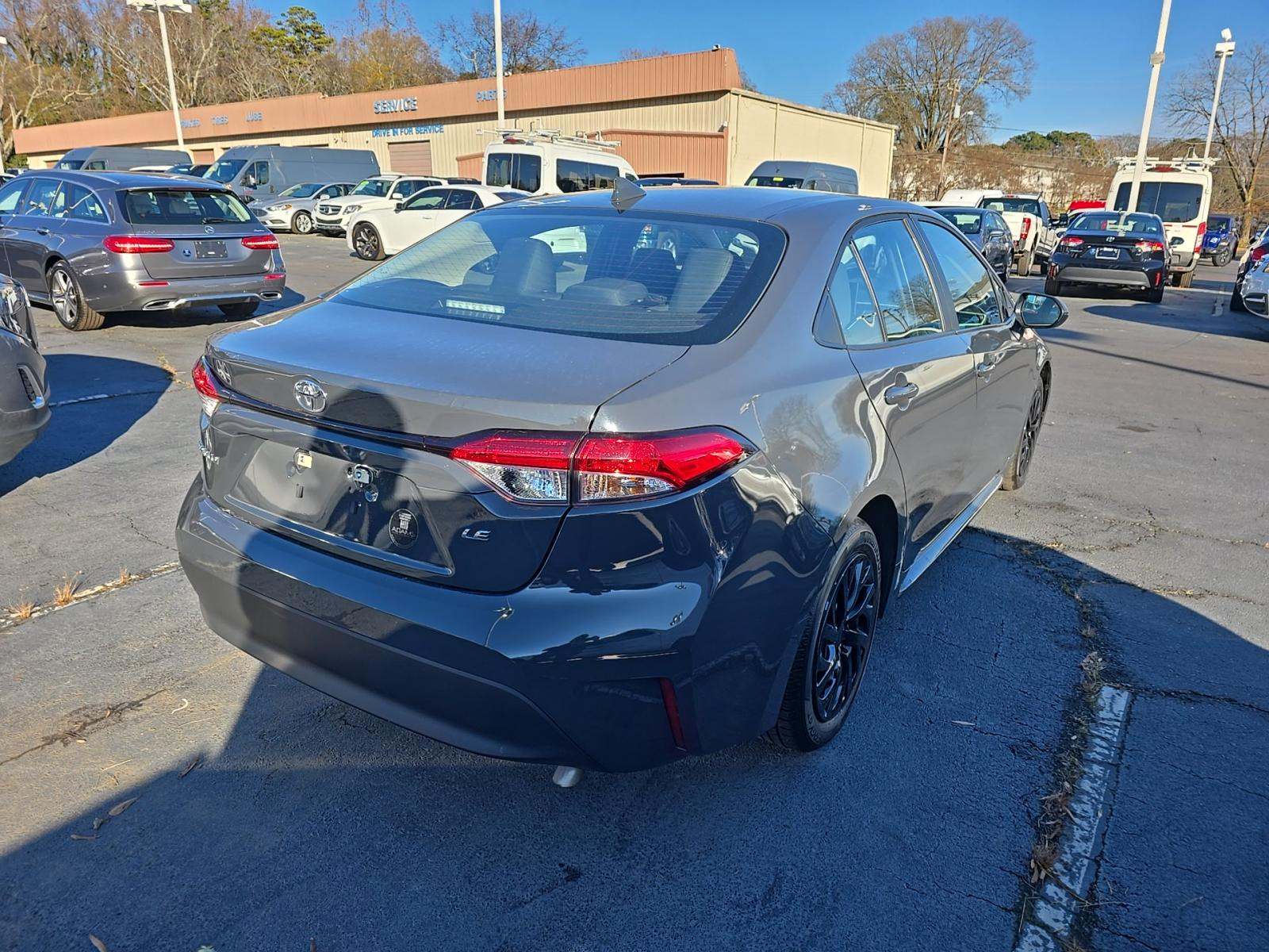 2025 Toyota Corolla LE FWD
