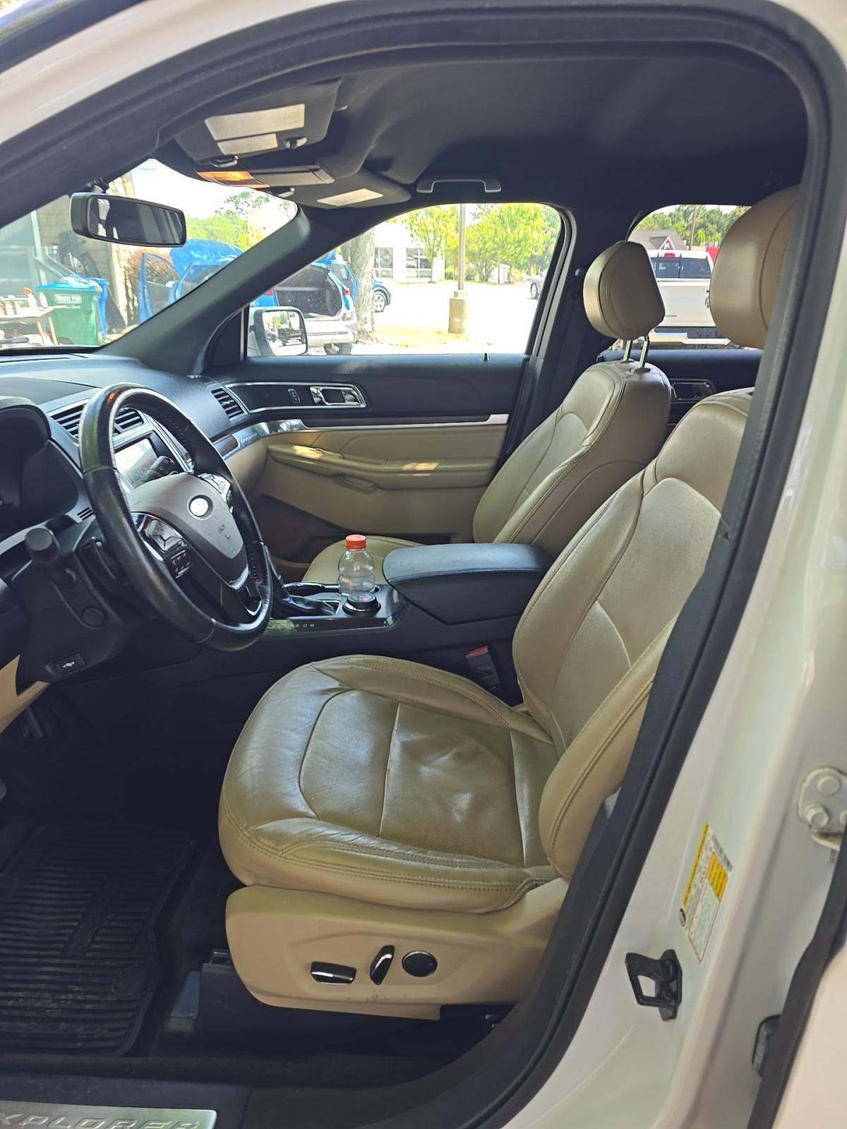 FORD EXPLORER - 6