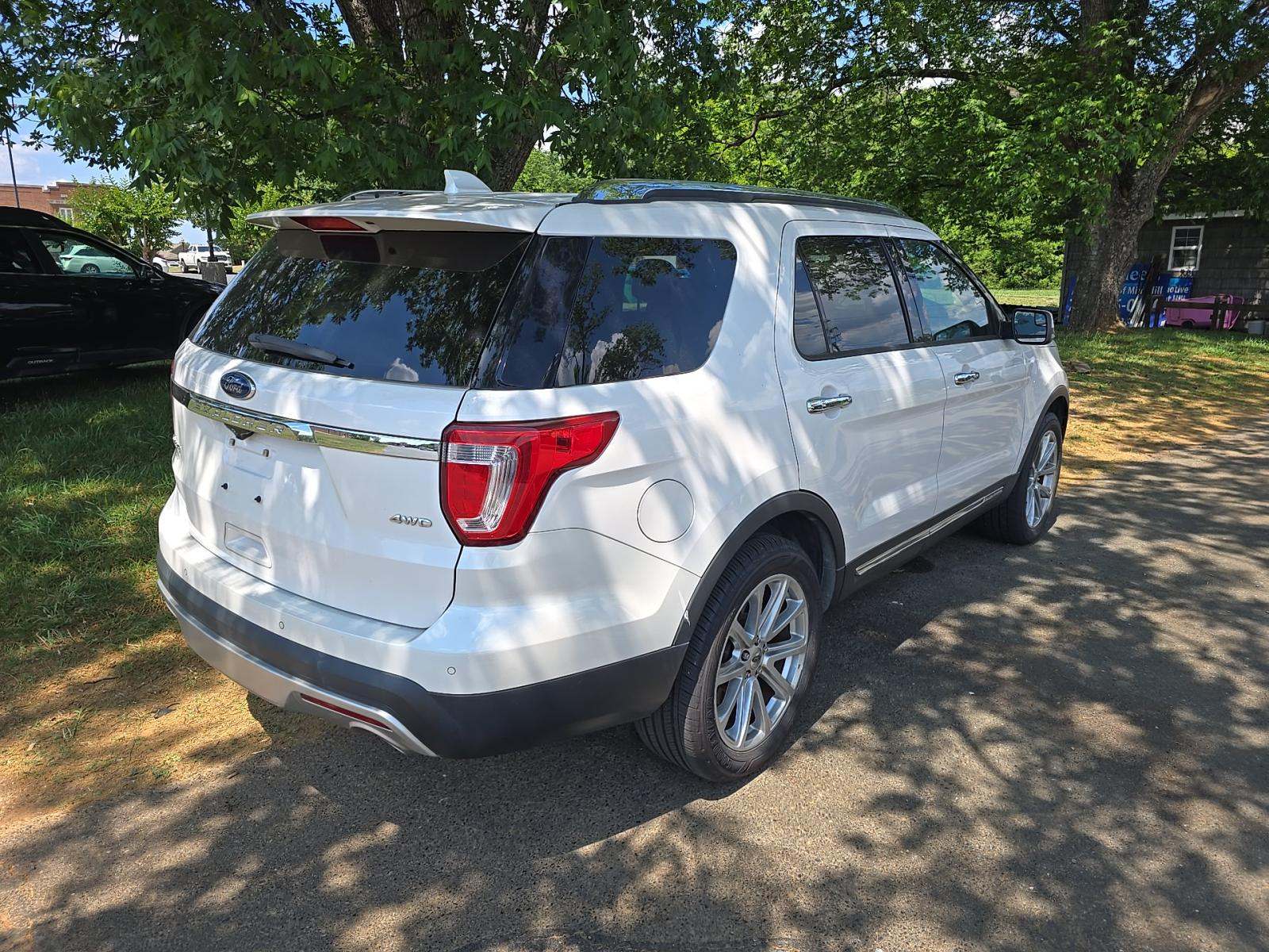 FORD EXPLORER - 3