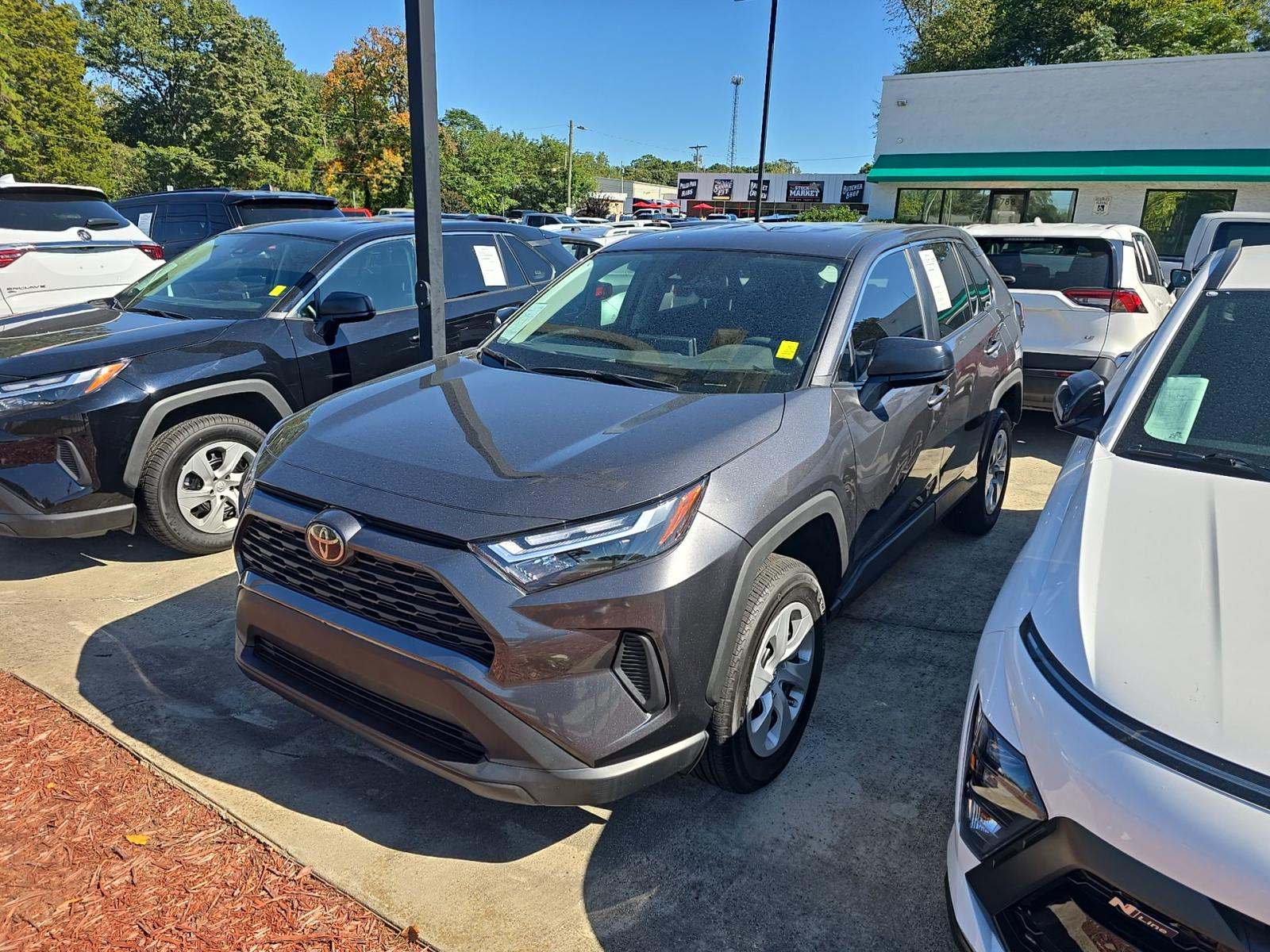 2024 Toyota RAV4 LE FWD