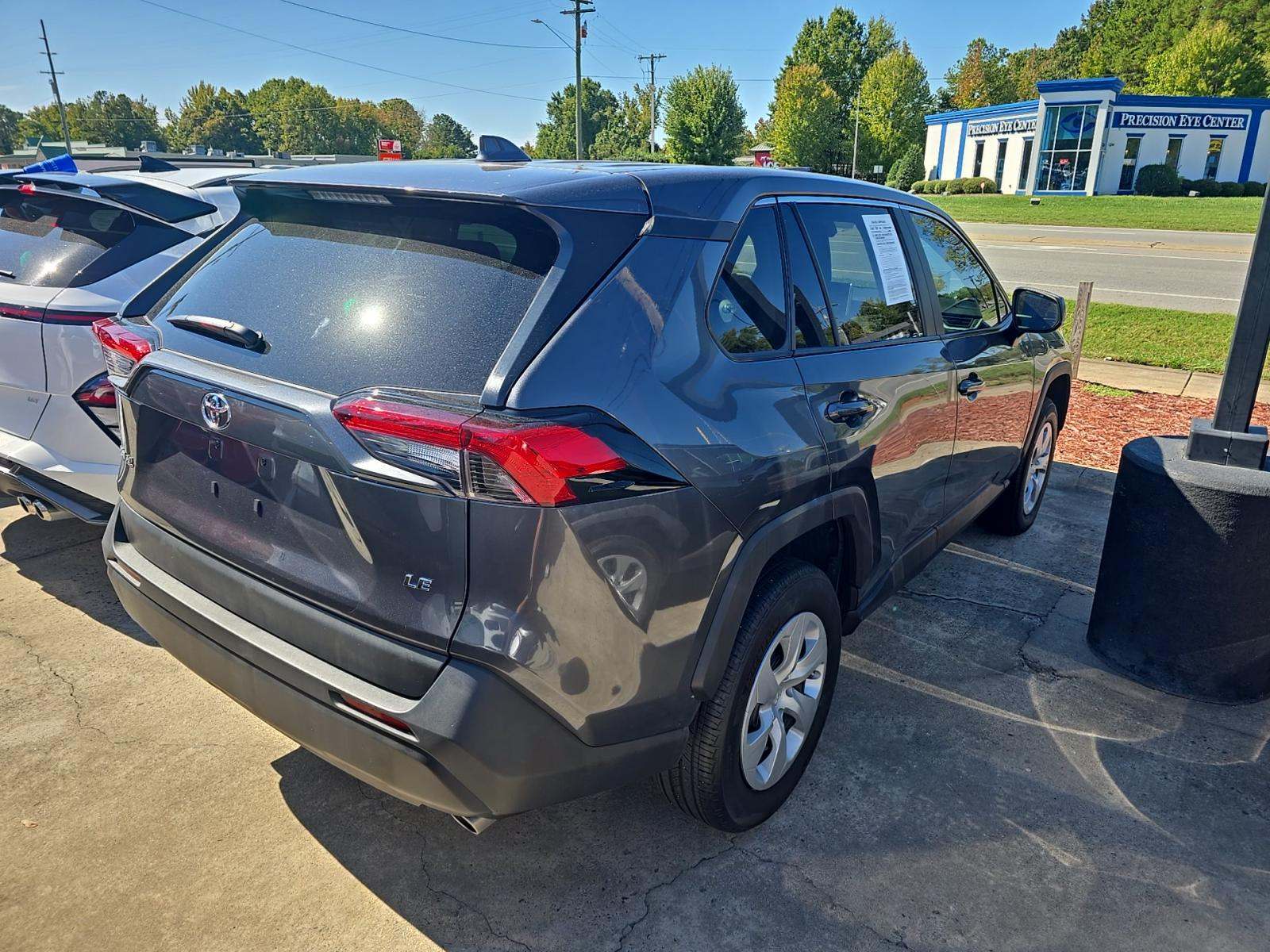 2024 Toyota RAV4 LE FWD