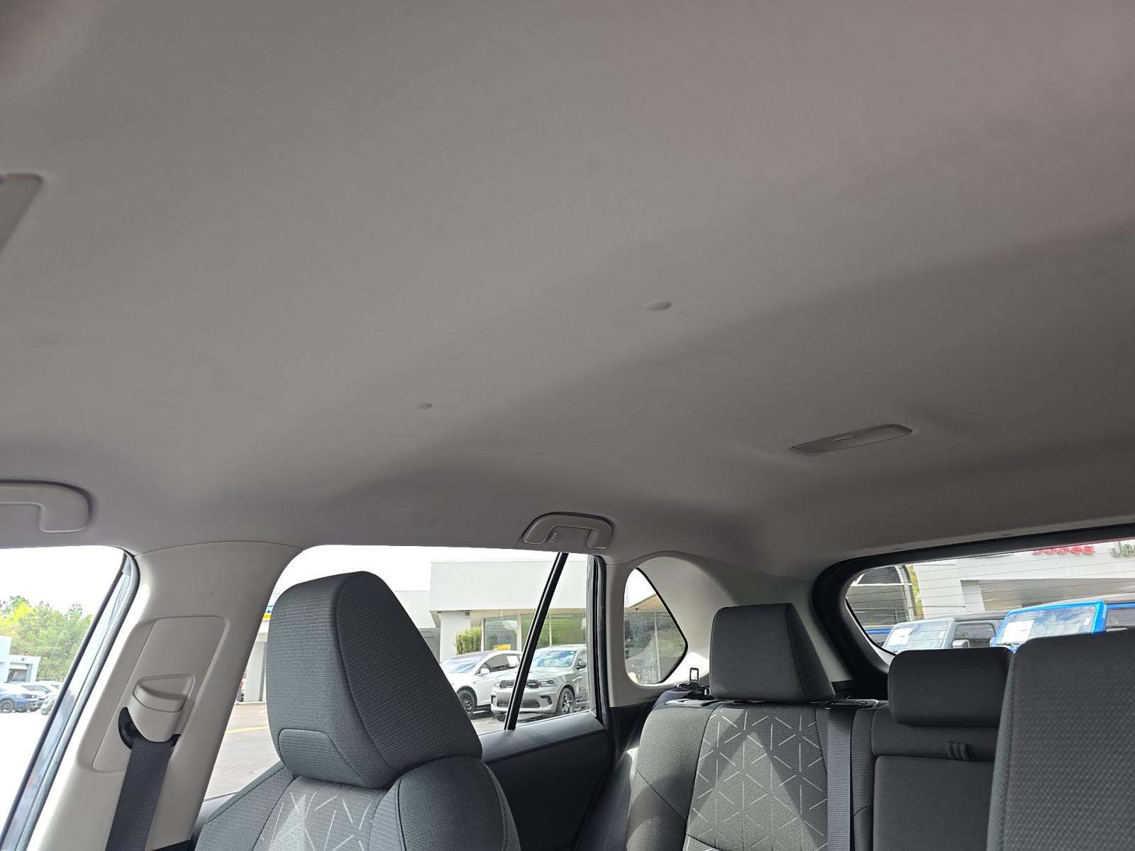 2024 Toyota RAV4 XLE FWD