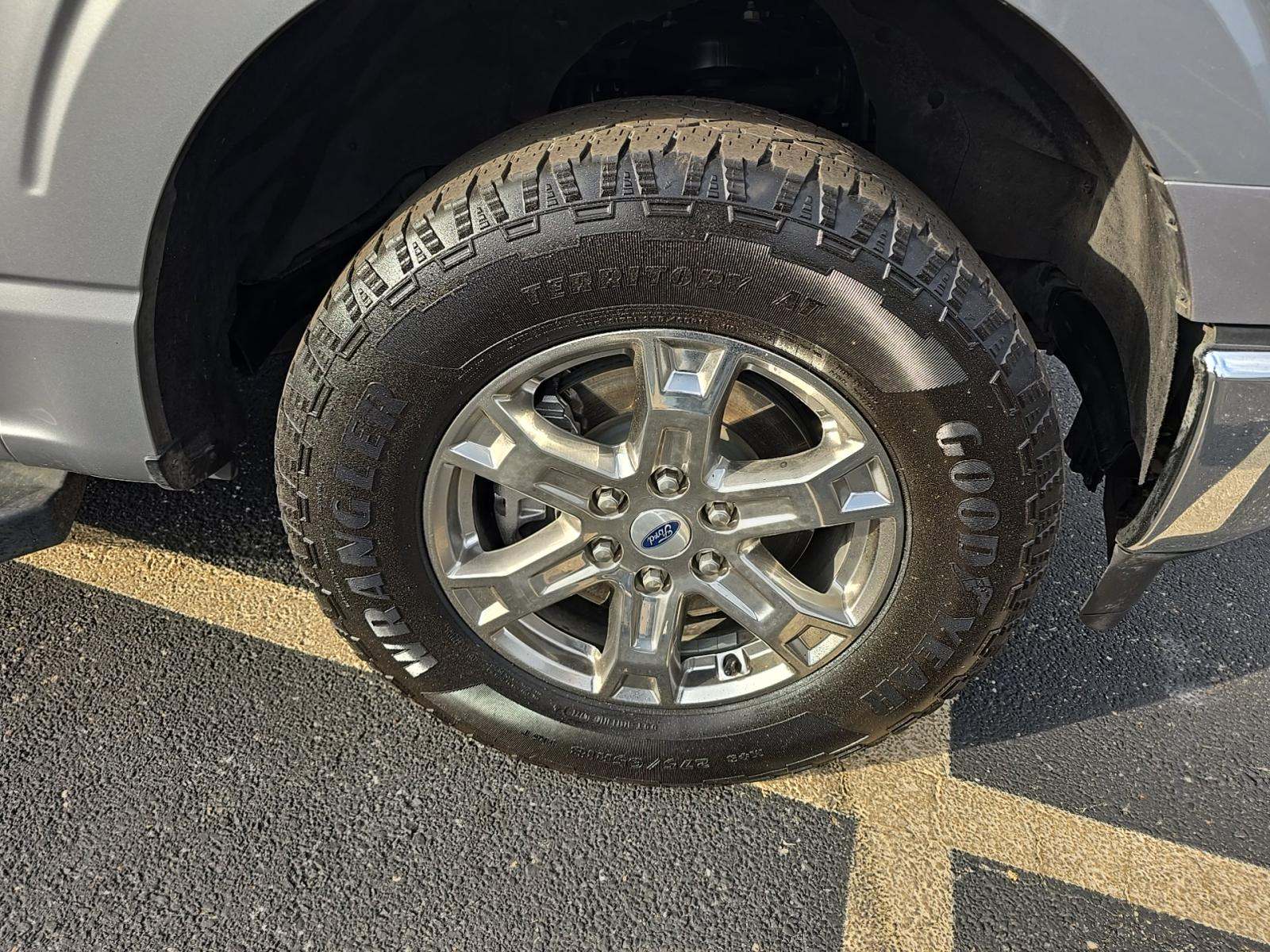 2023 Ford F-150 Lariat AWD