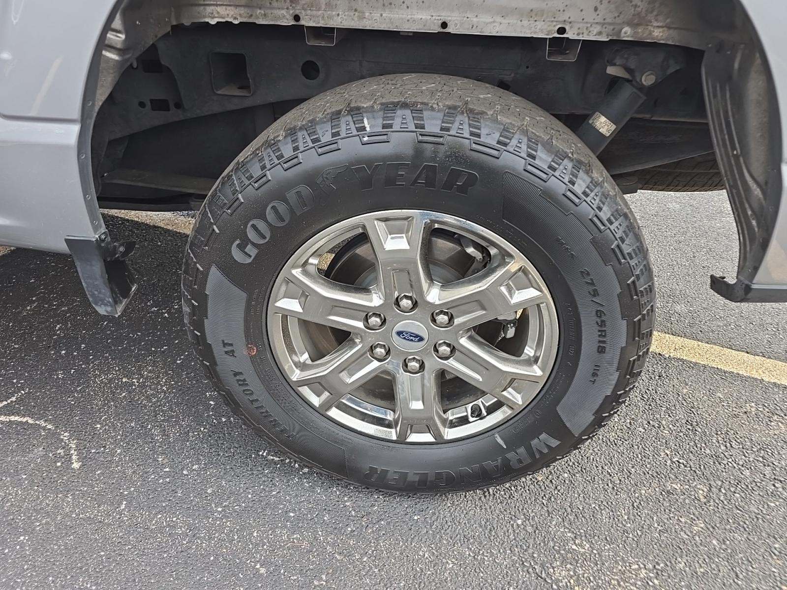 2023 Ford F-150 Lariat AWD