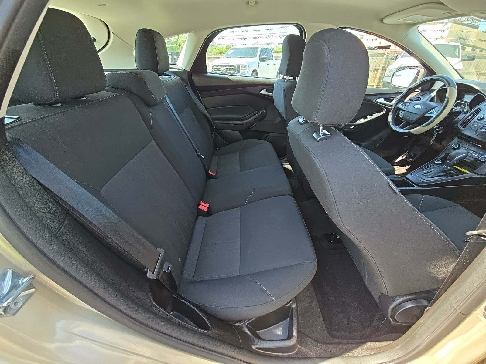 2017 Ford Focus SE FWD