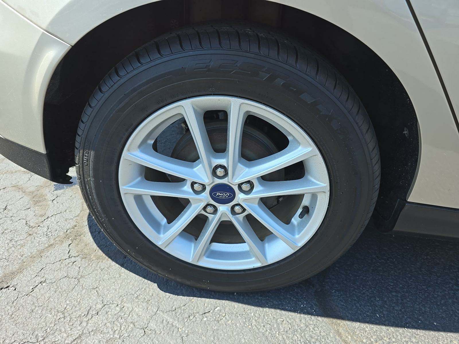 2017 Ford Focus SE FWD