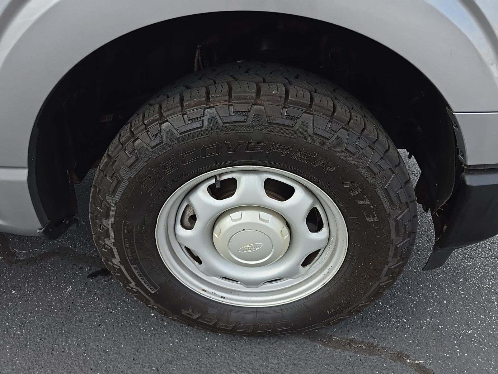 2022 Ford F-150 XL AWD