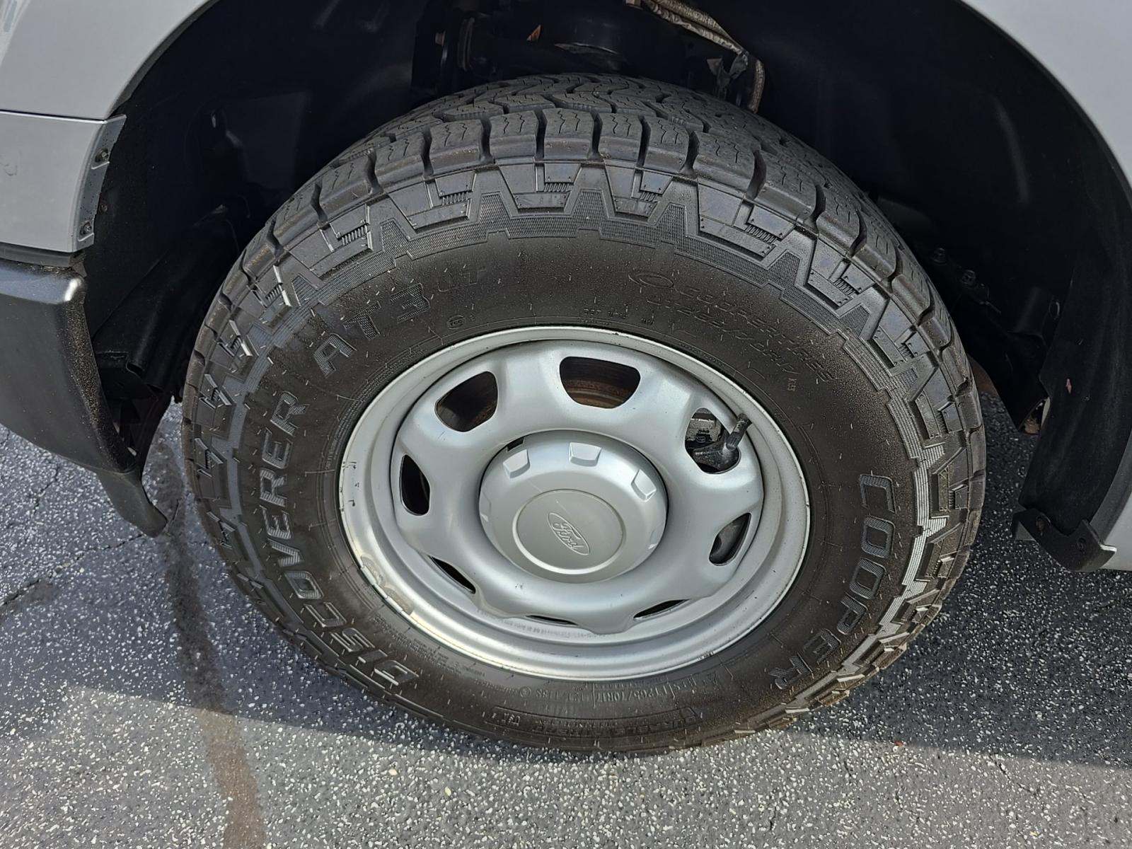 2022 Ford F-150 XL AWD