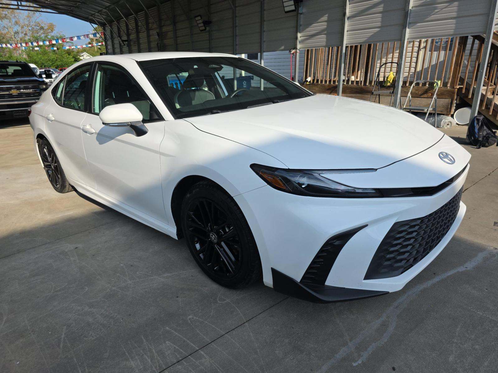 2025 Toyota Camry SE FWD