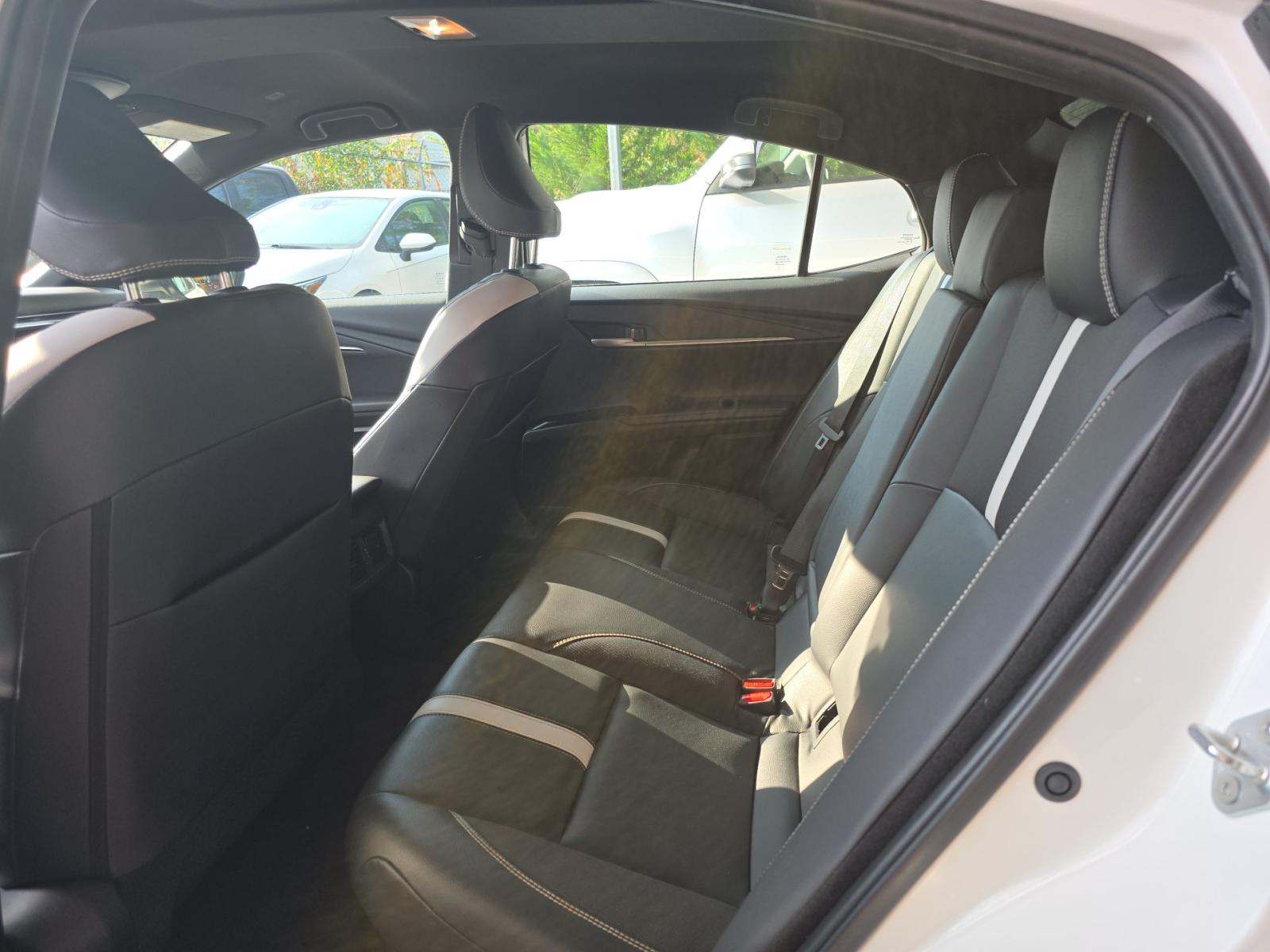 2025 Toyota Camry SE FWD