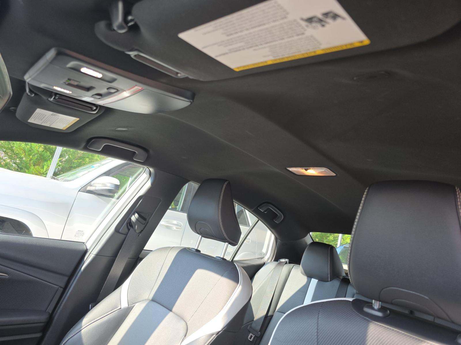 2025 Toyota Camry SE FWD