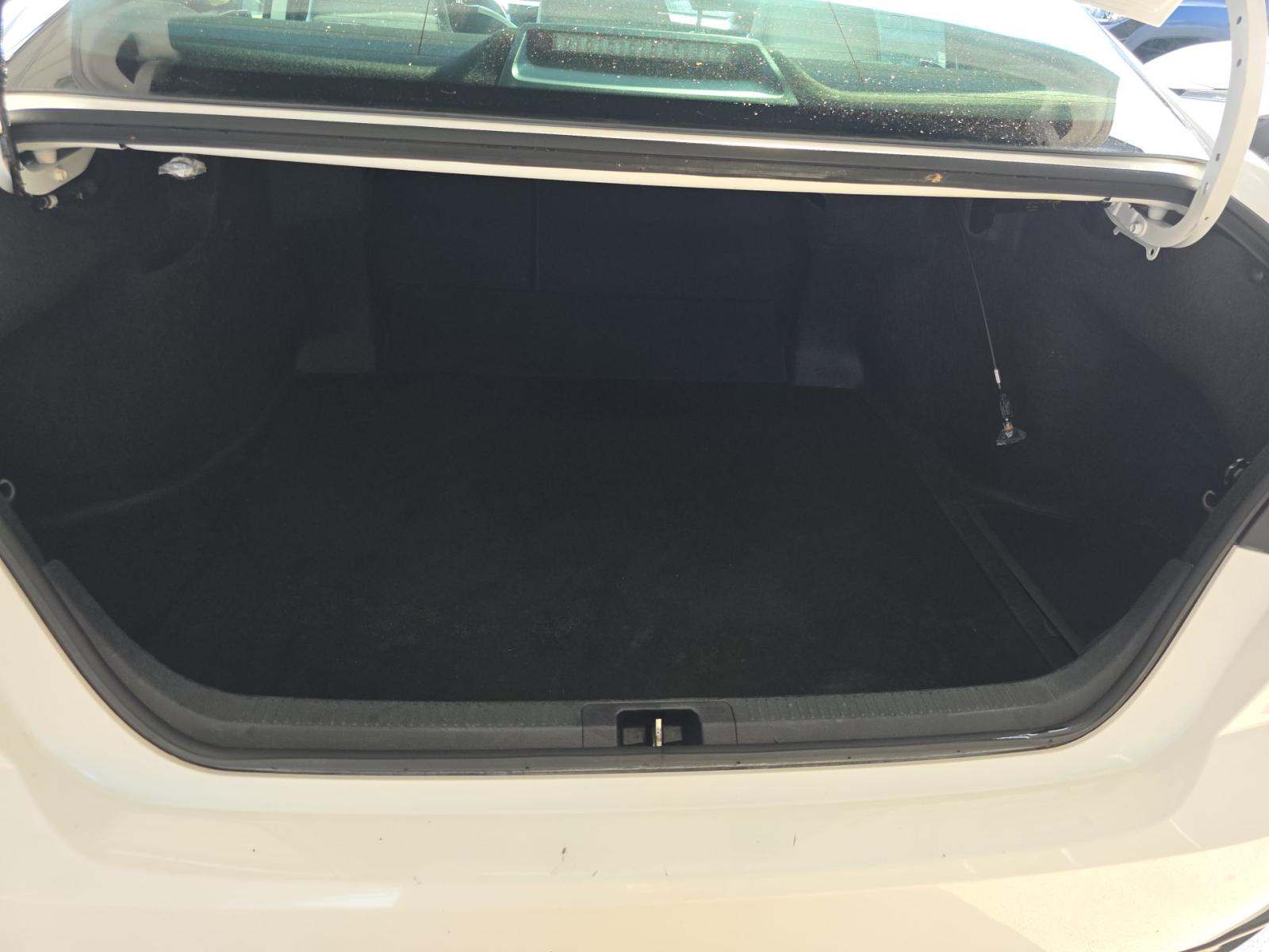 2025 Toyota Camry SE FWD