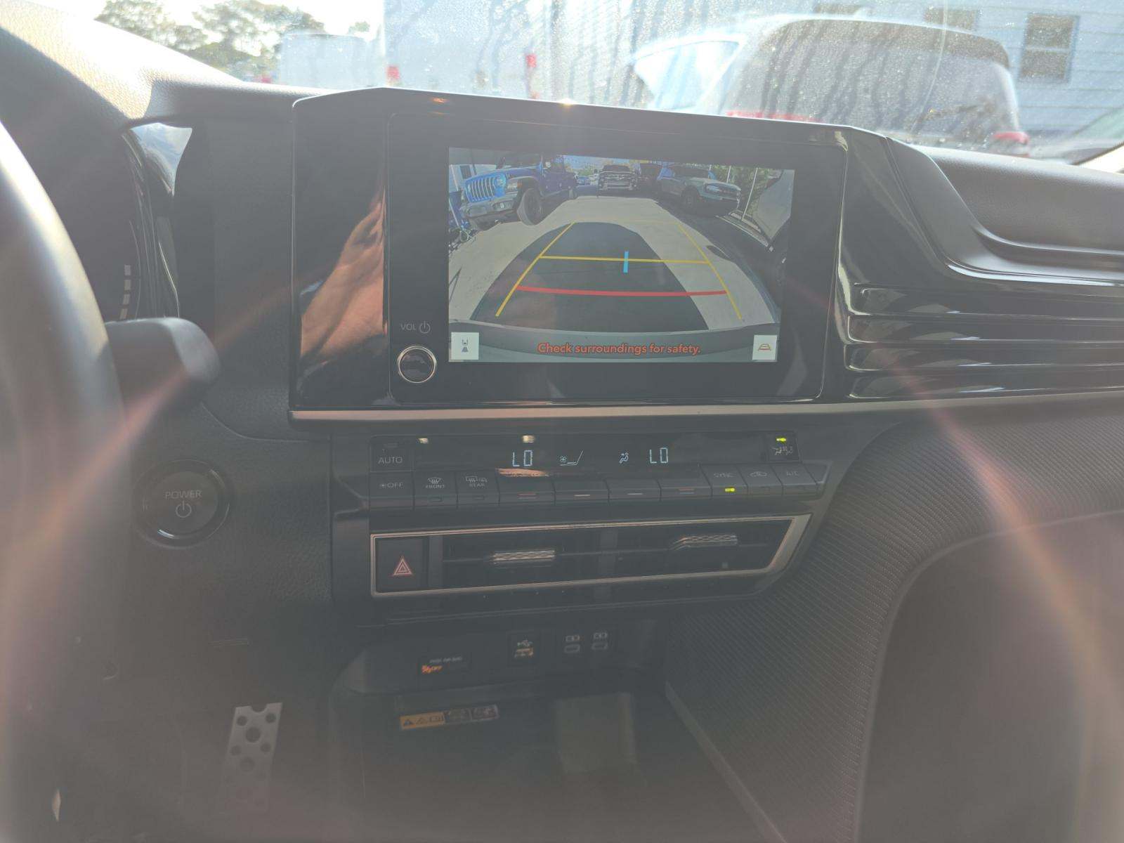 2025 Toyota Camry SE FWD