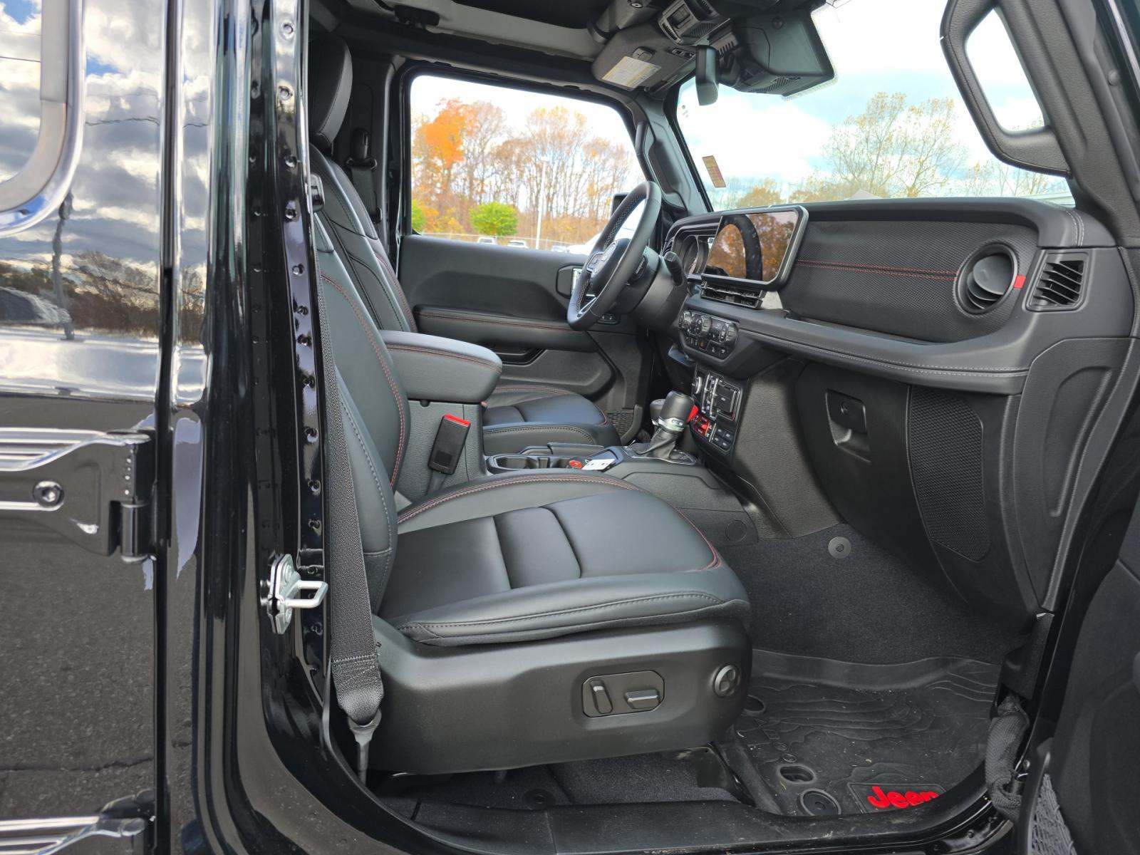 2025 Jeep Wrangler Rubicon AWD