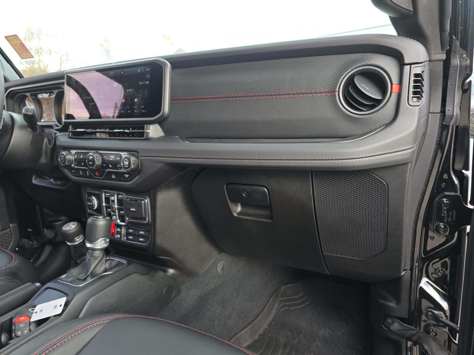 2025 Jeep Wrangler Rubicon AWD