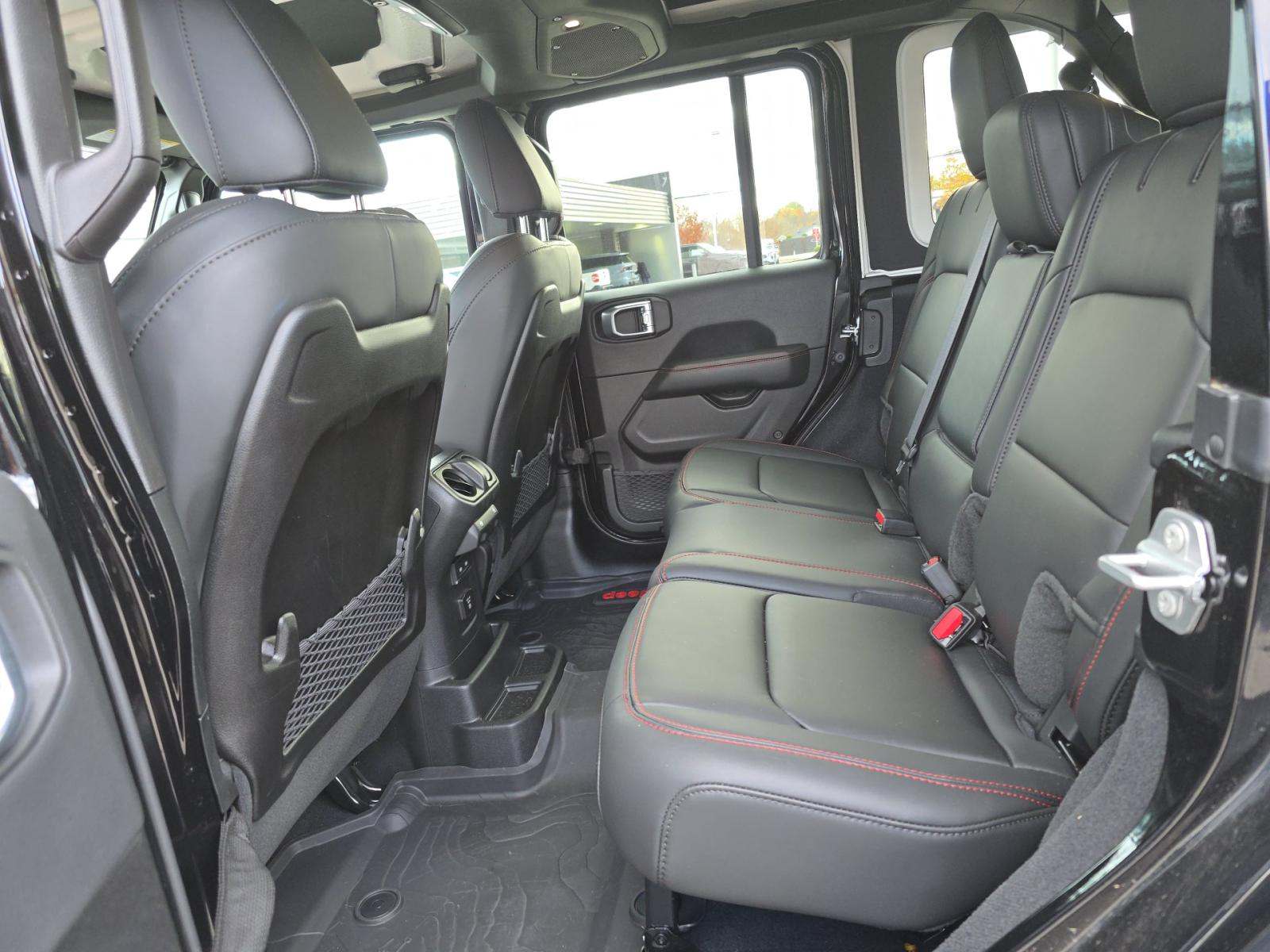 2025 Jeep Wrangler Rubicon AWD