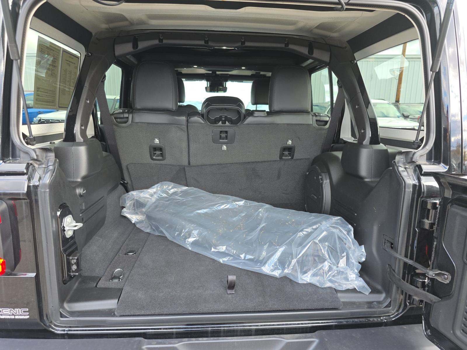 2025 Jeep Wrangler Rubicon AWD