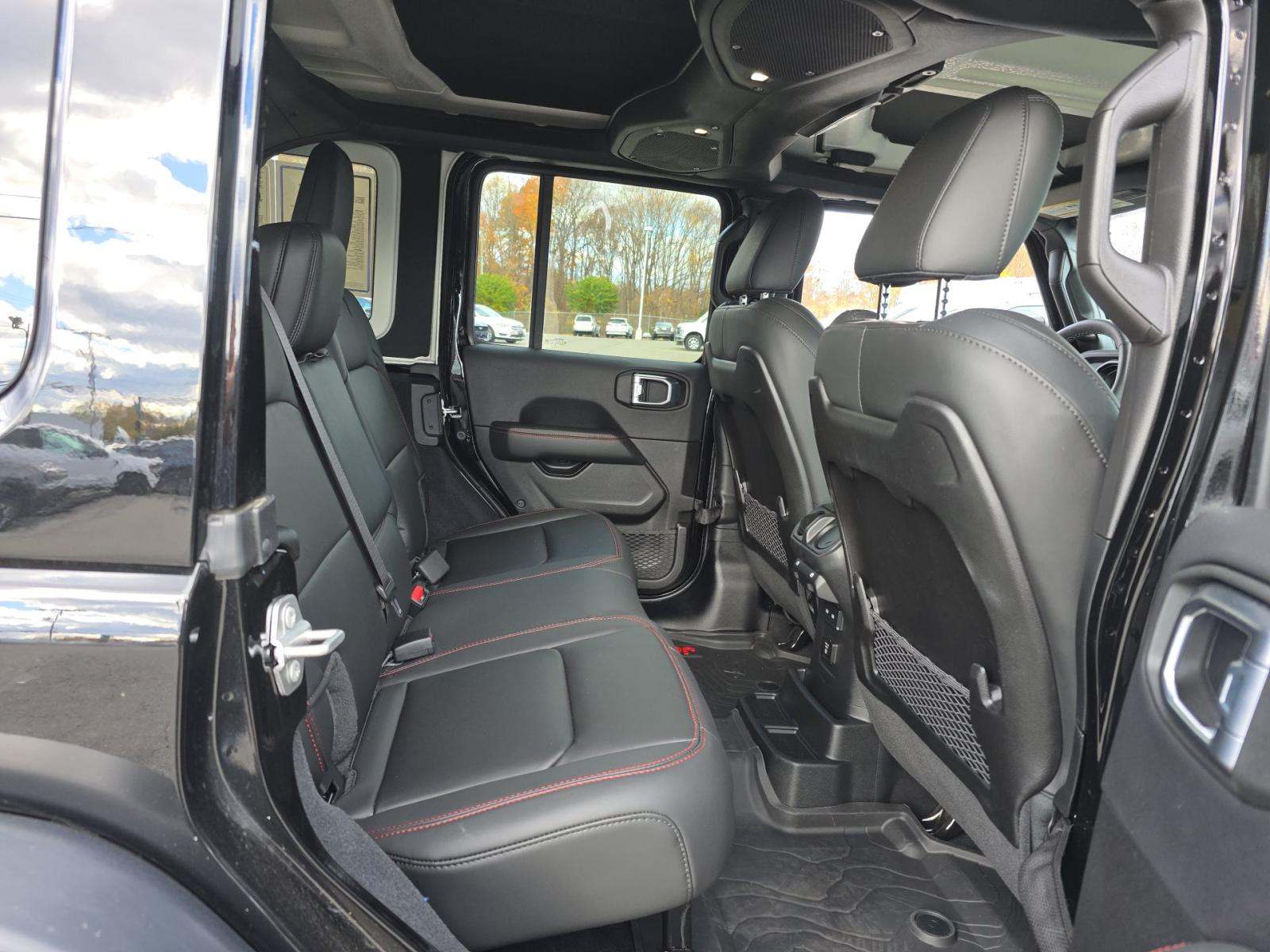 2025 Jeep Wrangler Rubicon AWD