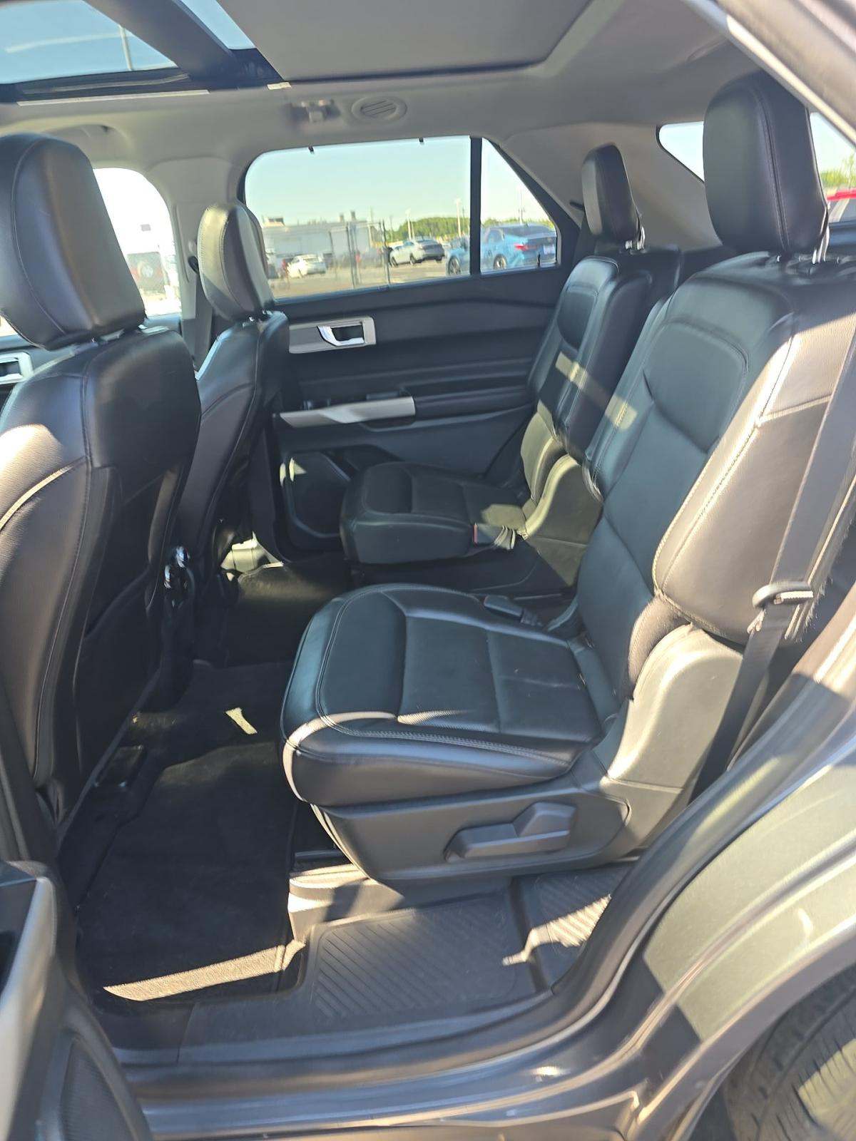 FORD EXPLORER - 9