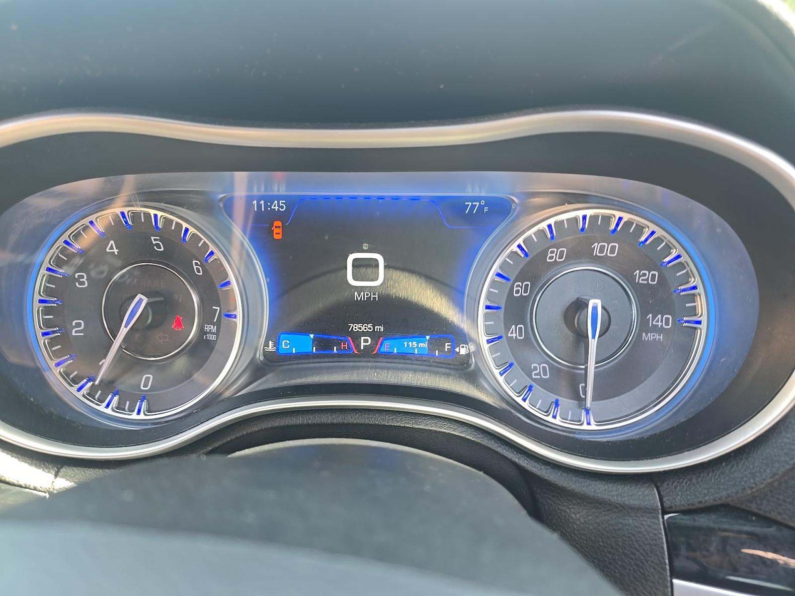 CHRYSLER 300 - 5