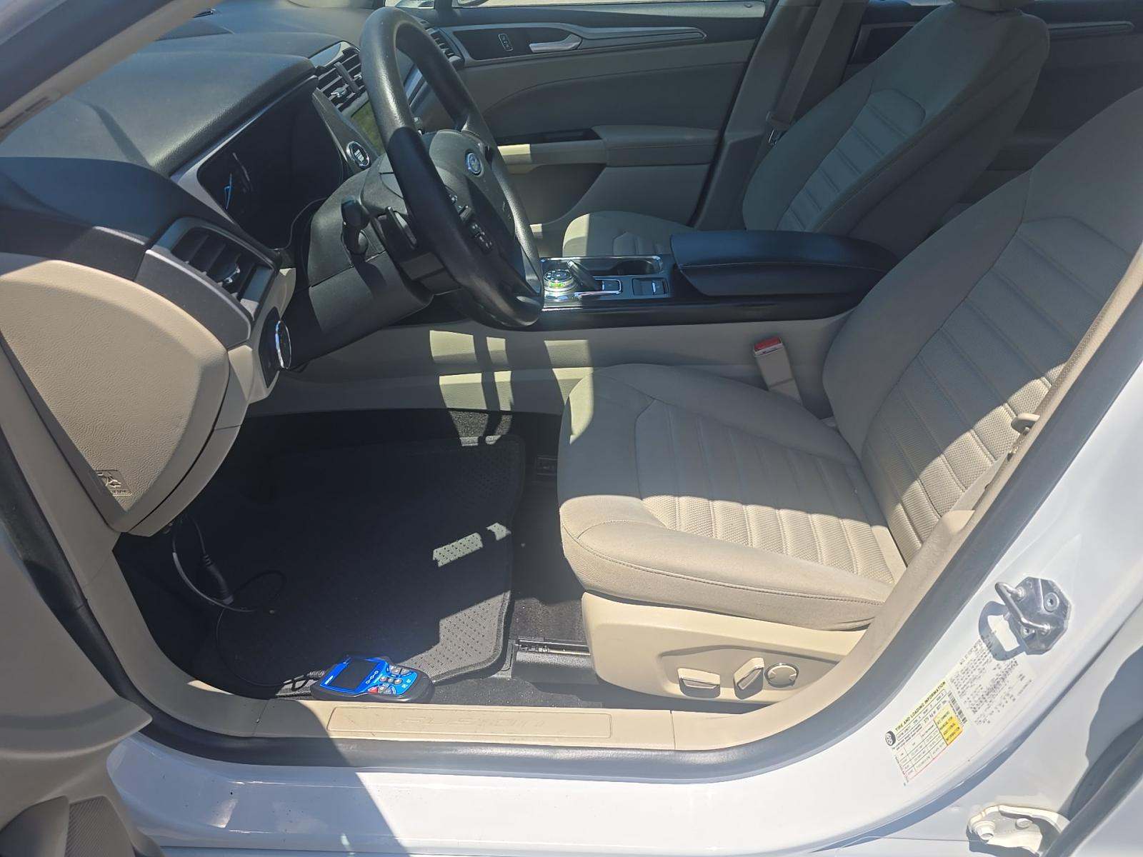 FORD FUSION - 2