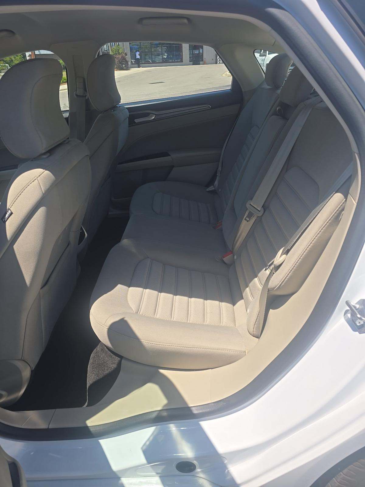 FORD FUSION - 9
