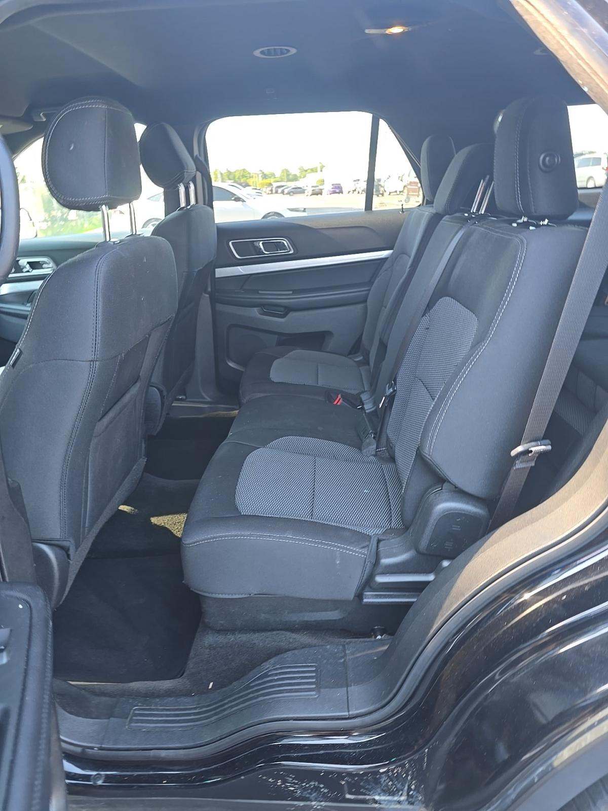 FORD EXPLORER - 9