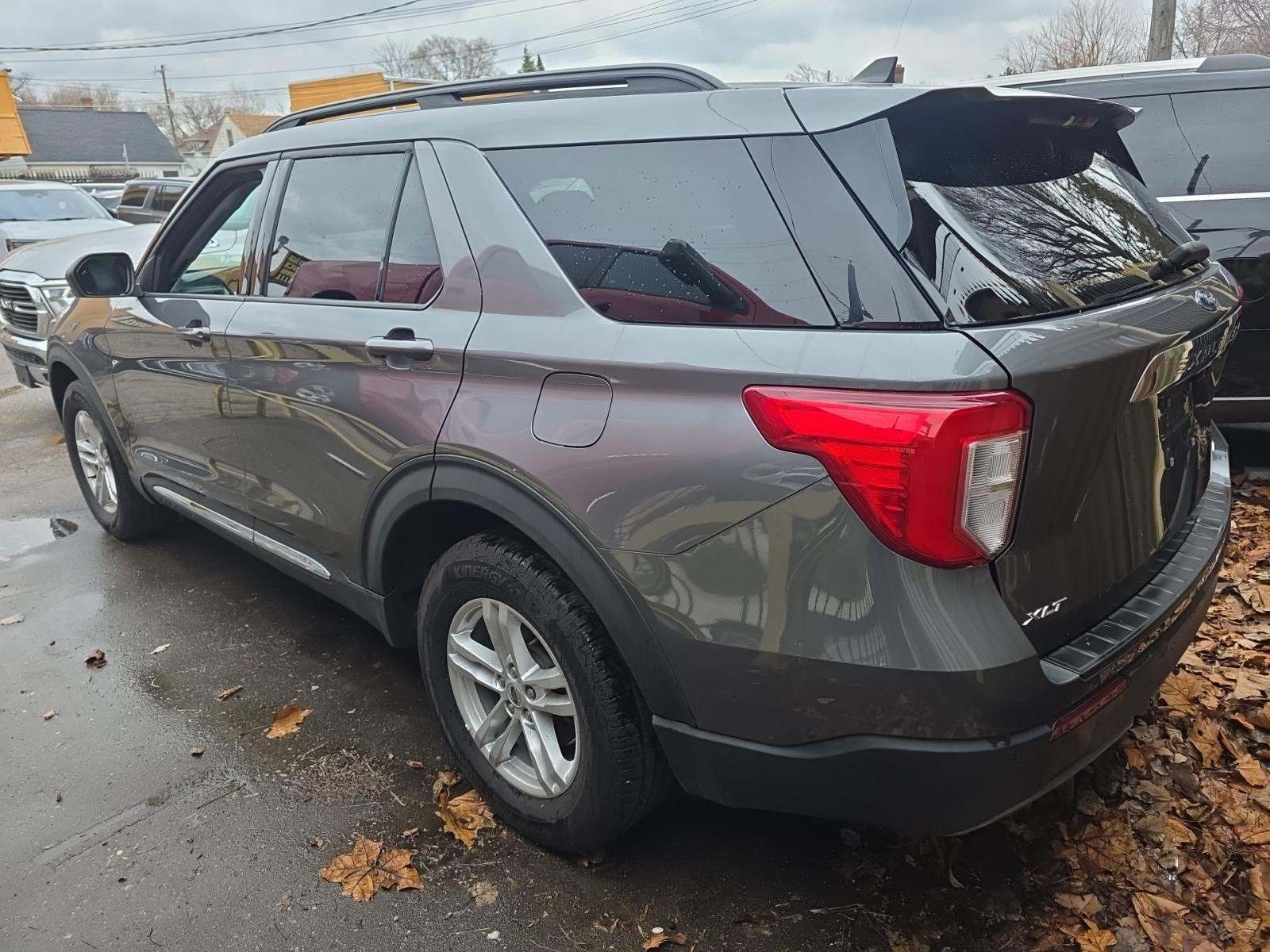 FORD EXPLORER - 2