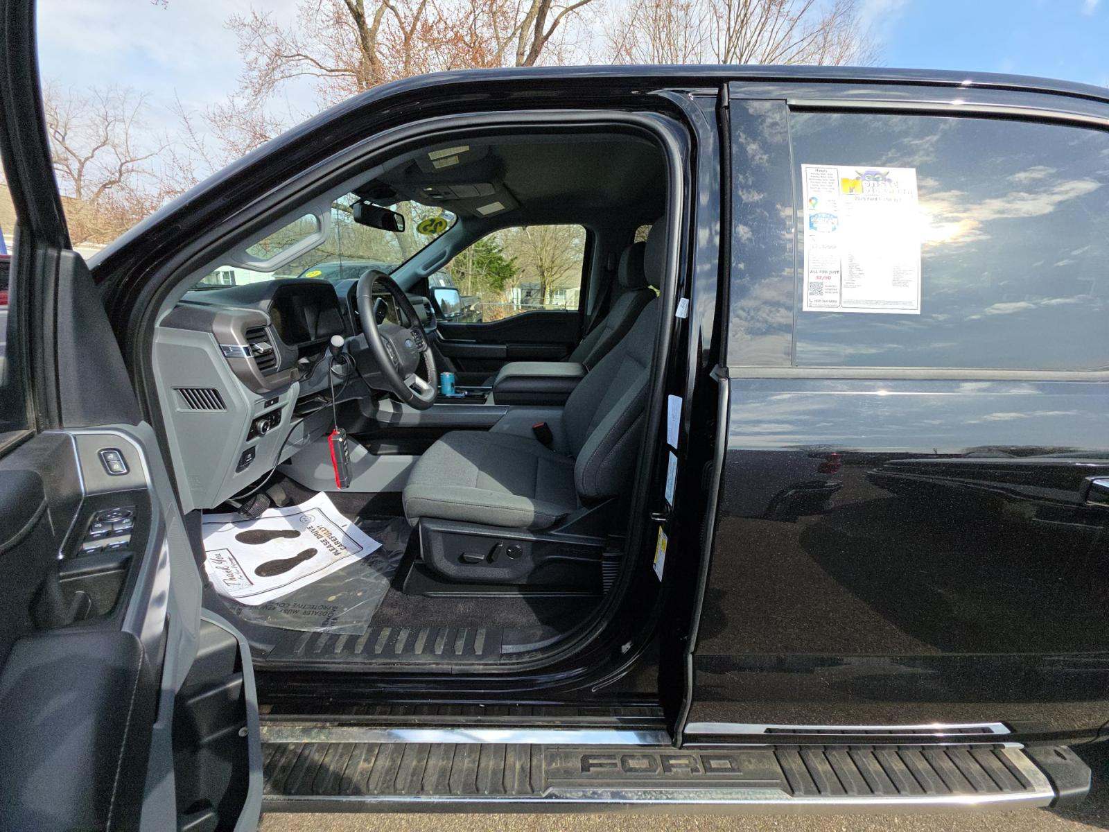 2025 Ford F-150 XLT AWD