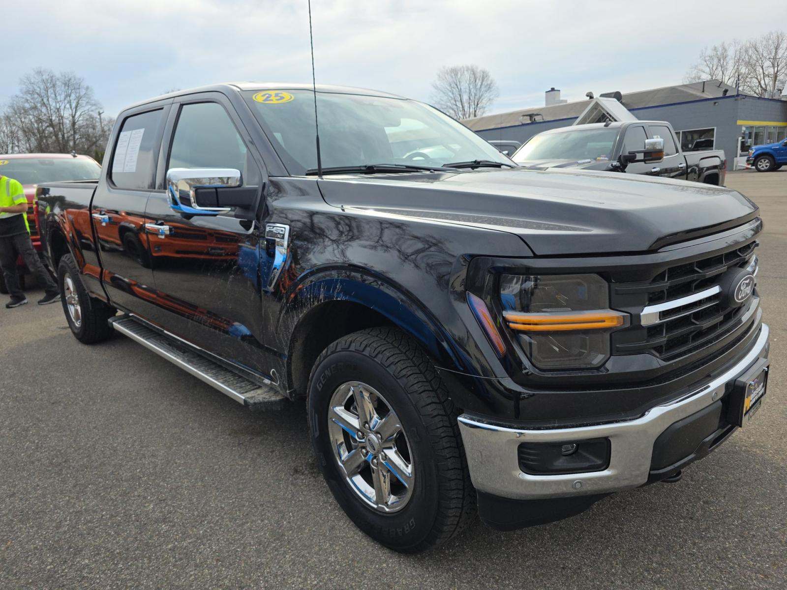 2025 Ford F-150 XLT AWD