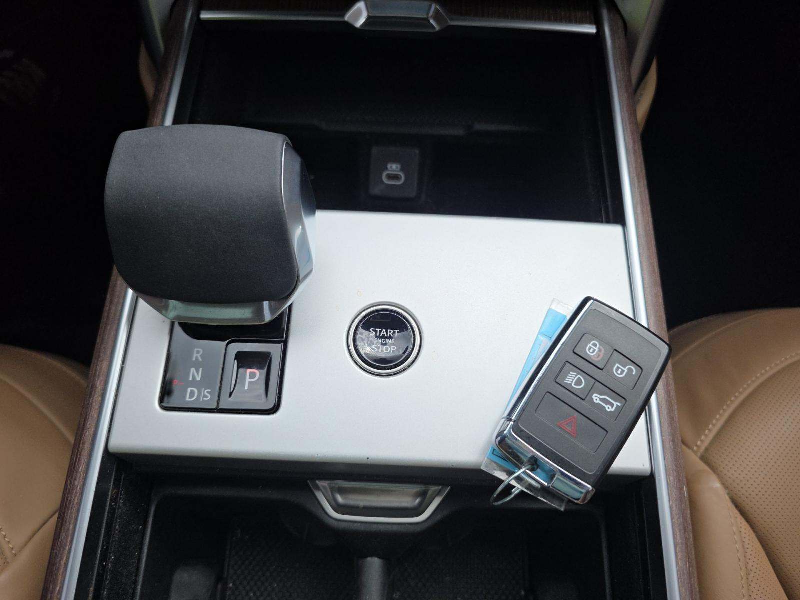 2024 Land Rover Range Rover Autobiography AWD
