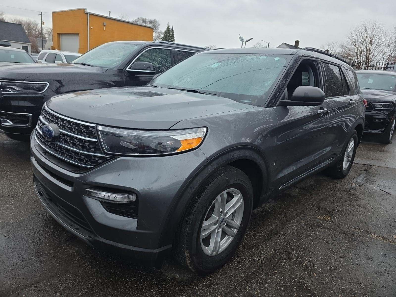 FORD EXPLORER - 1