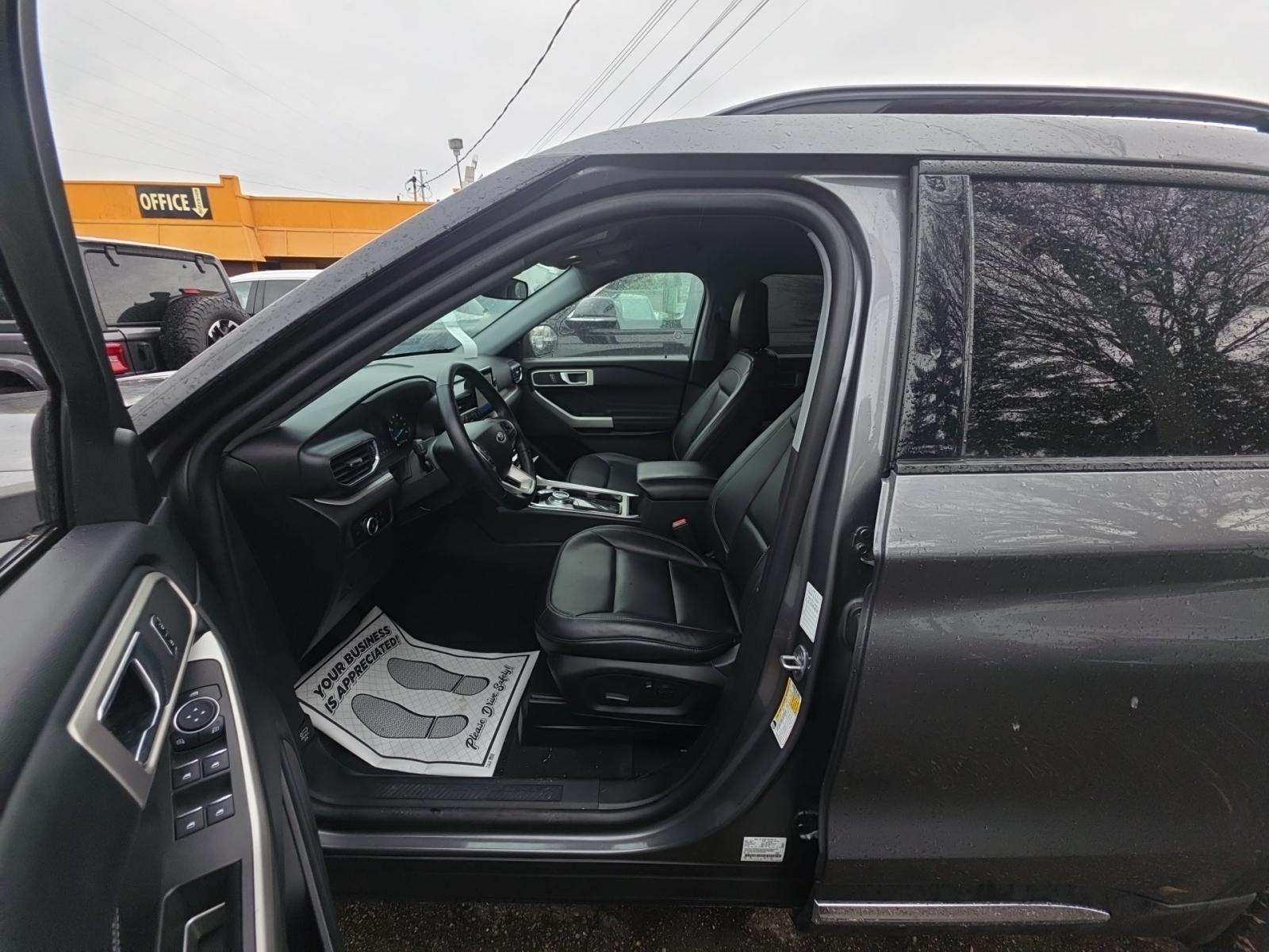 FORD EXPLORER - 6