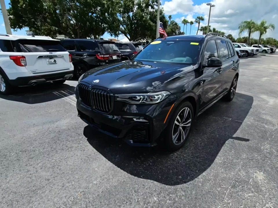 2022 BMW X7 xDrive40i AWD