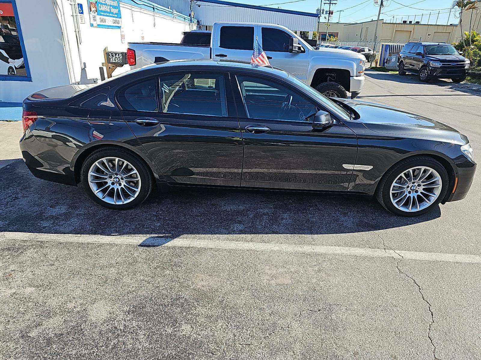 2015 BMW 7 Series 750i RWD