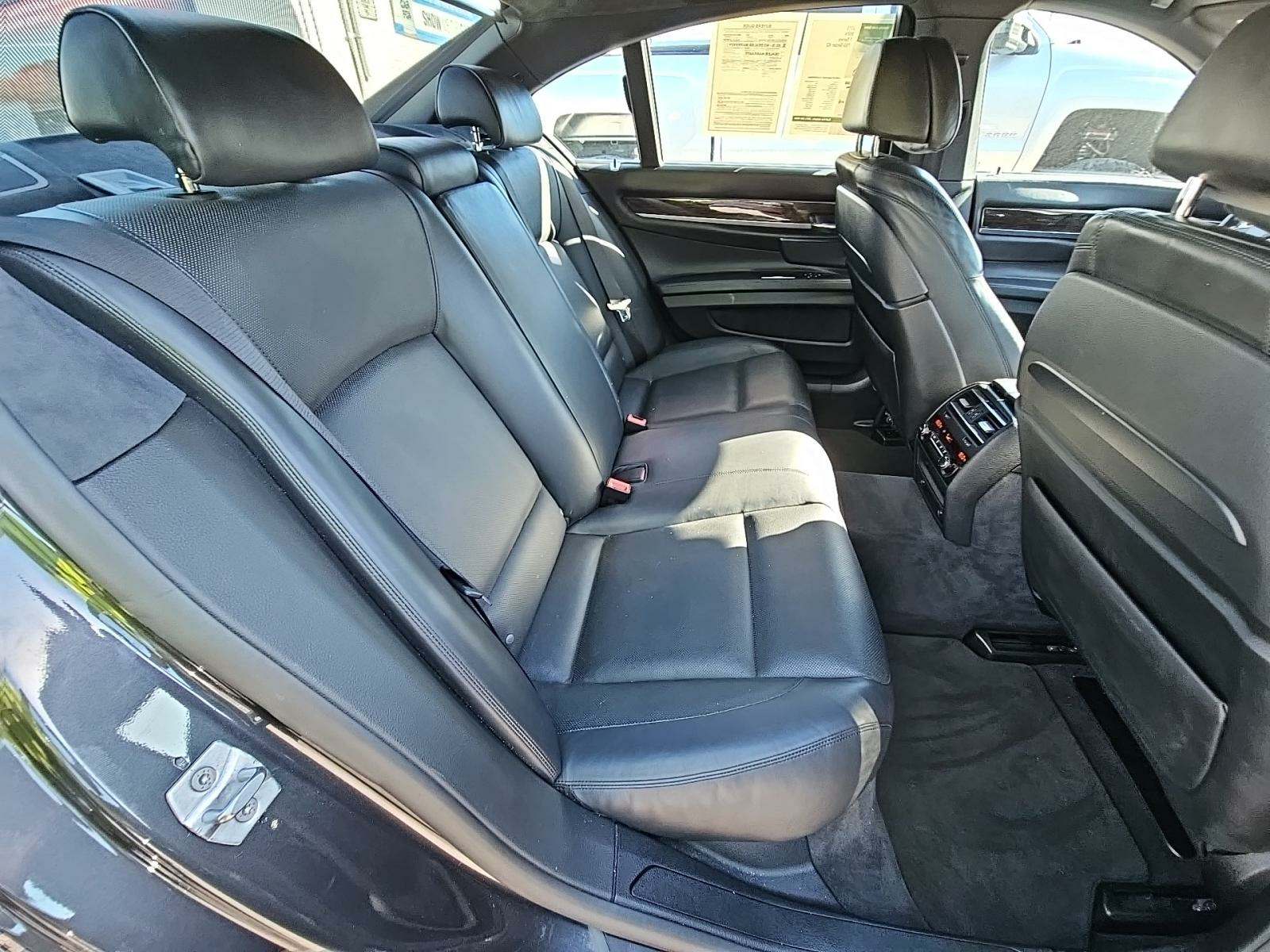 2015 BMW 7 Series 750i RWD